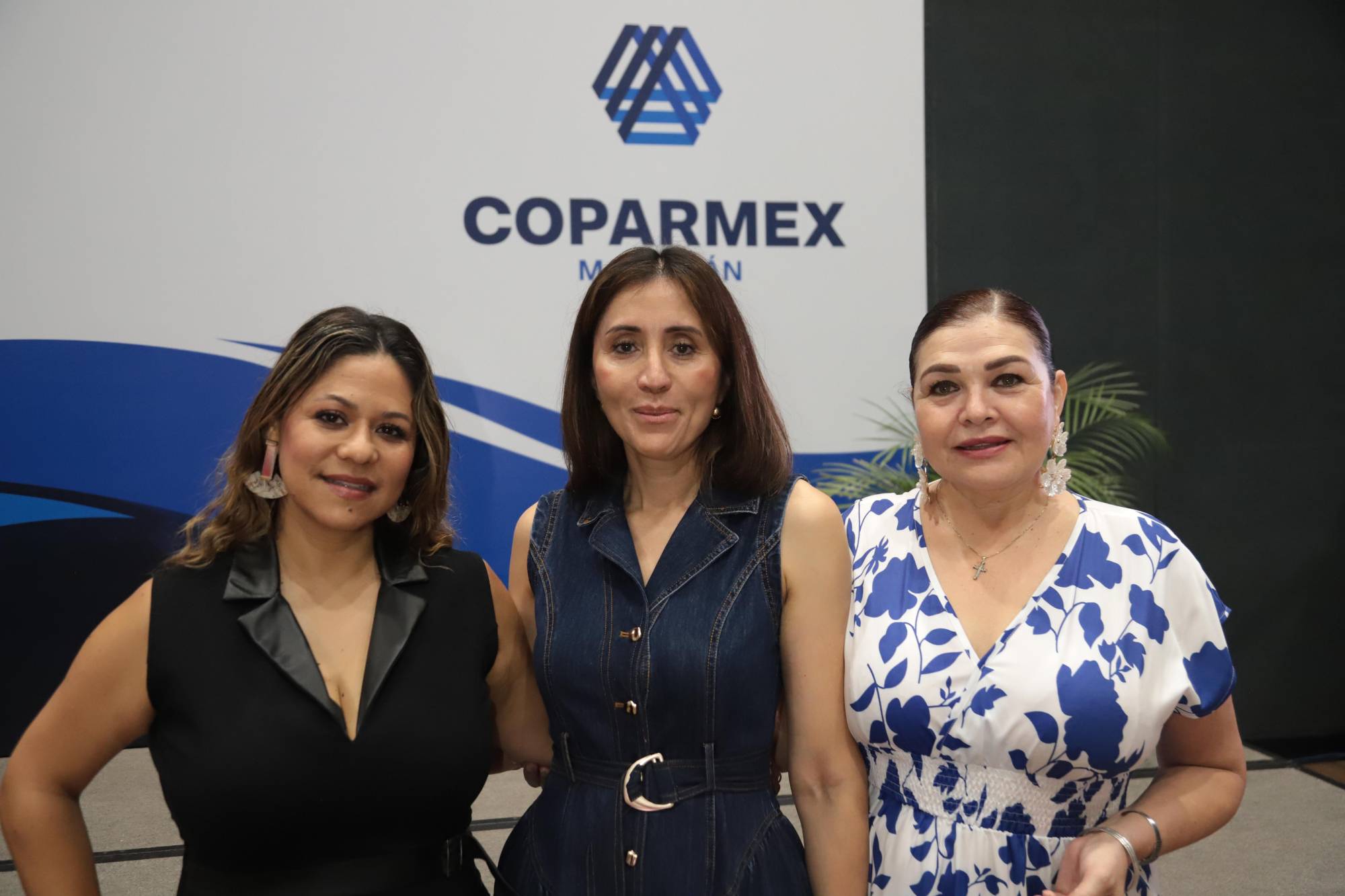 $!Dunia Ocegueda, Verónica Estrada y Alma Yesenia Pérez.