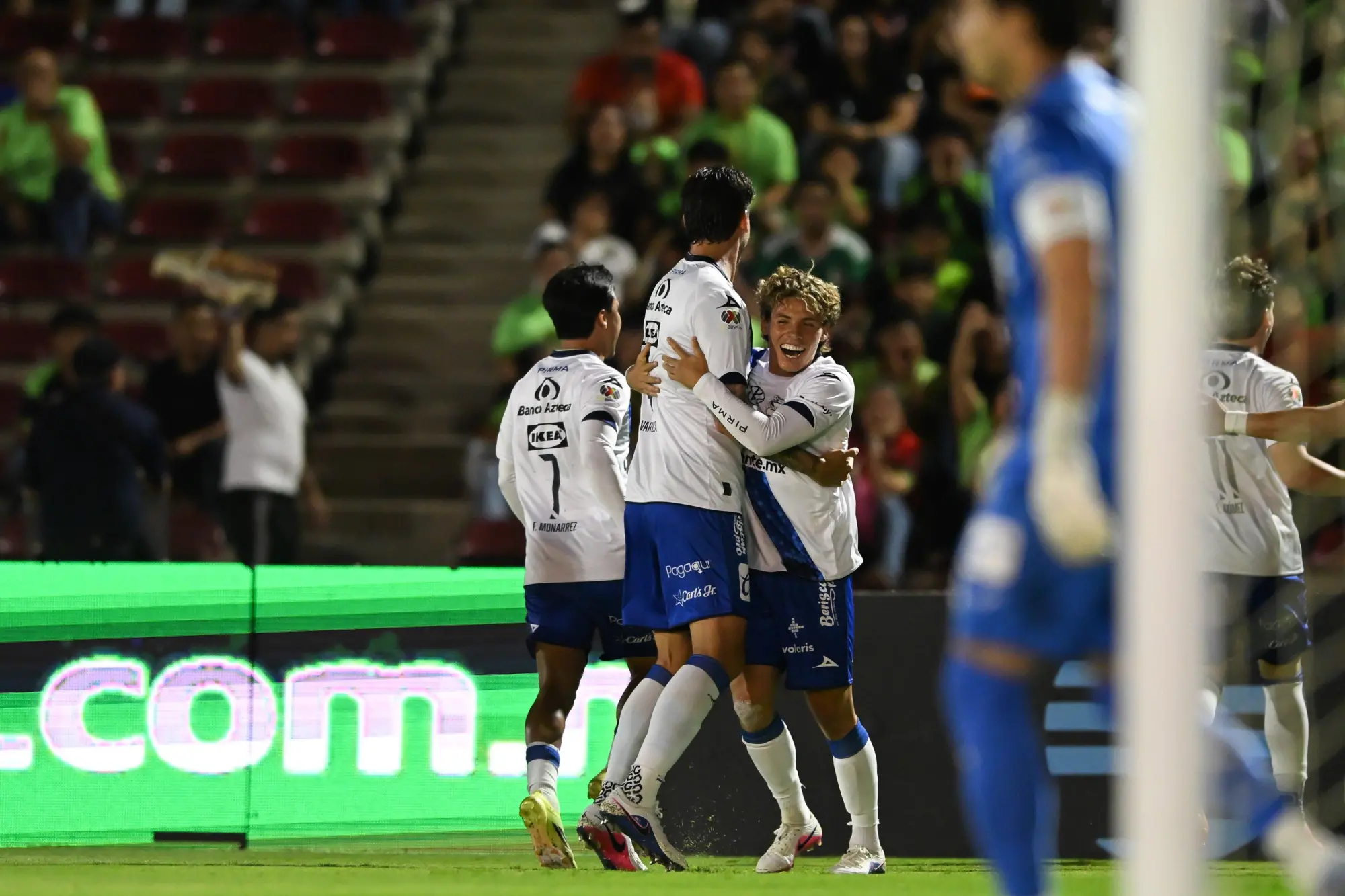 $!Puebla vence a Juárez con gol de Maestro Puch y resiste con 10 hombres