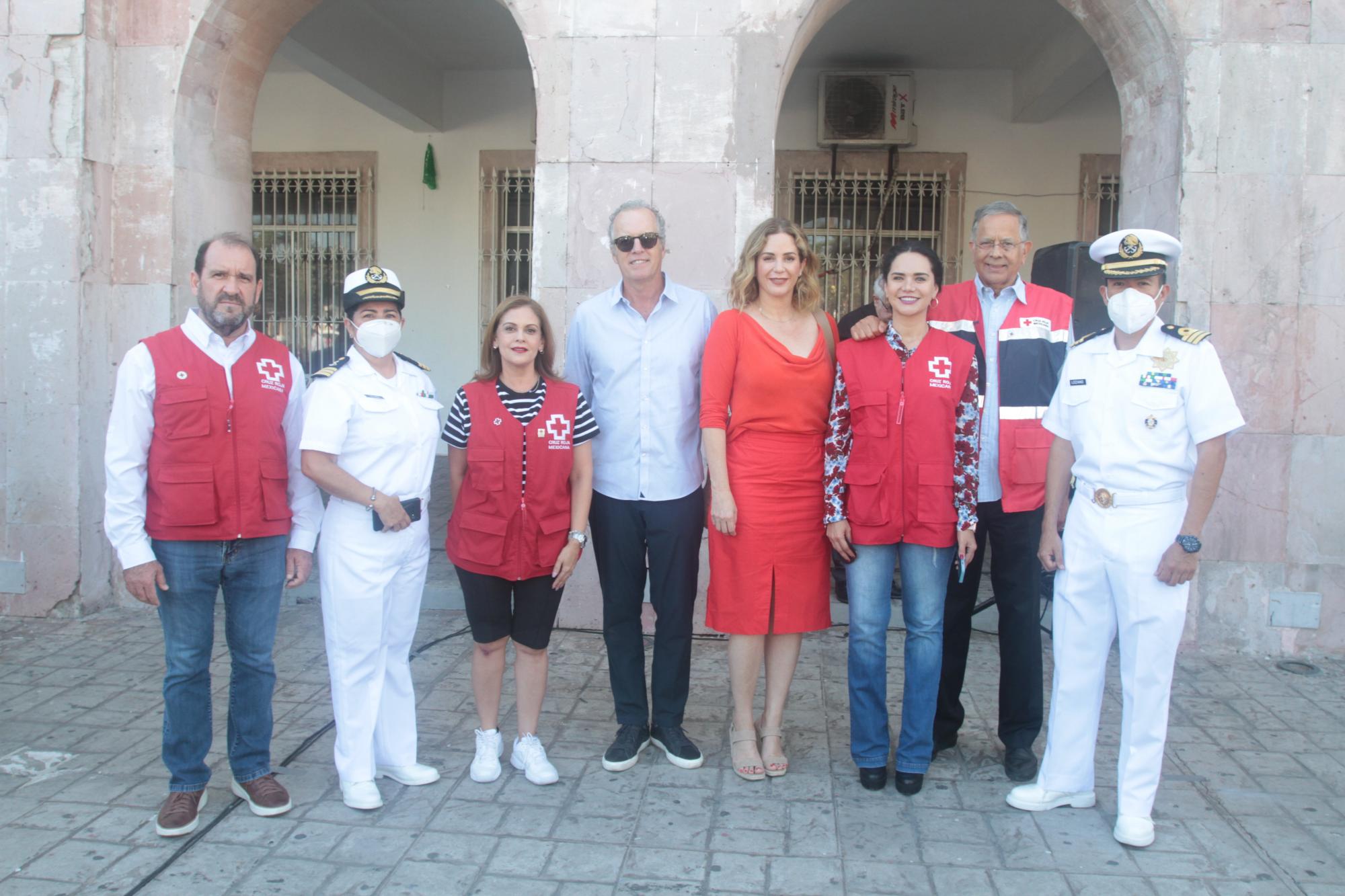 $!Carlos Bloch, Vilma Félix, Fernanda Rivera de Bloch, Fernando Letamendi, María Esther Juárez Nelson, Elsy López, Alfonso Gil Díaz y Víctor Lozano.