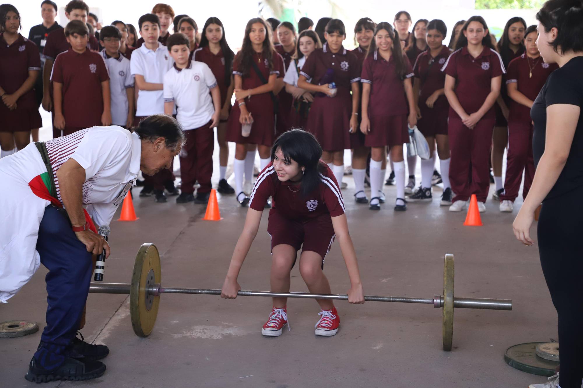 $!Lleva el Isde exhibición y detección de talento en halterofilia a la Secundaria Técnica 92