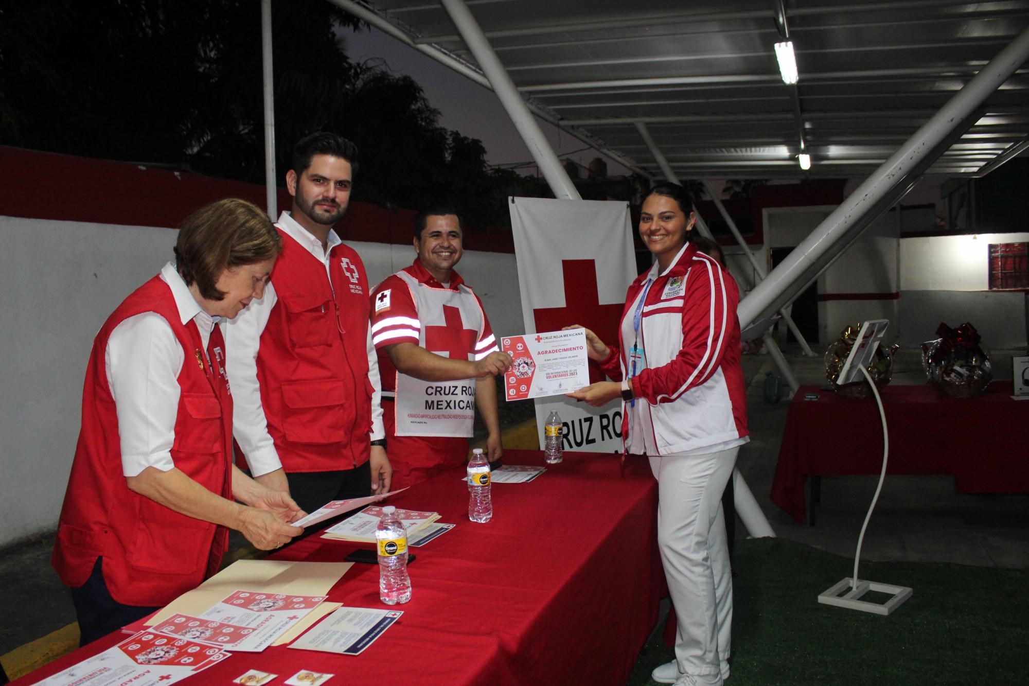 $!Cruz Roja Mazatlán entrega reconocimientos a voluntarios