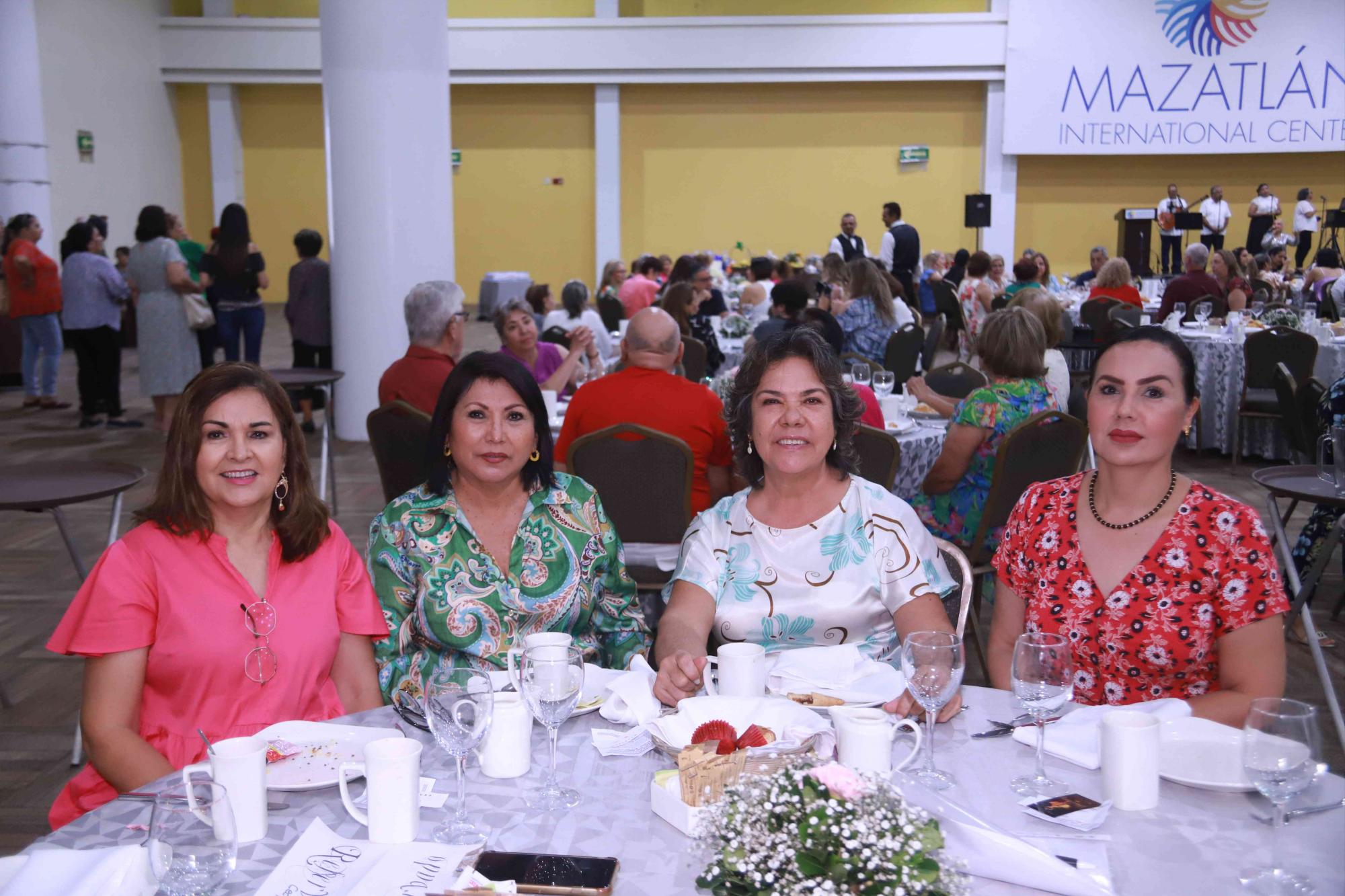 $!Lorena de Arias, Lilia Ramírez, Ángeles Padilla y Cecilia Lugo.