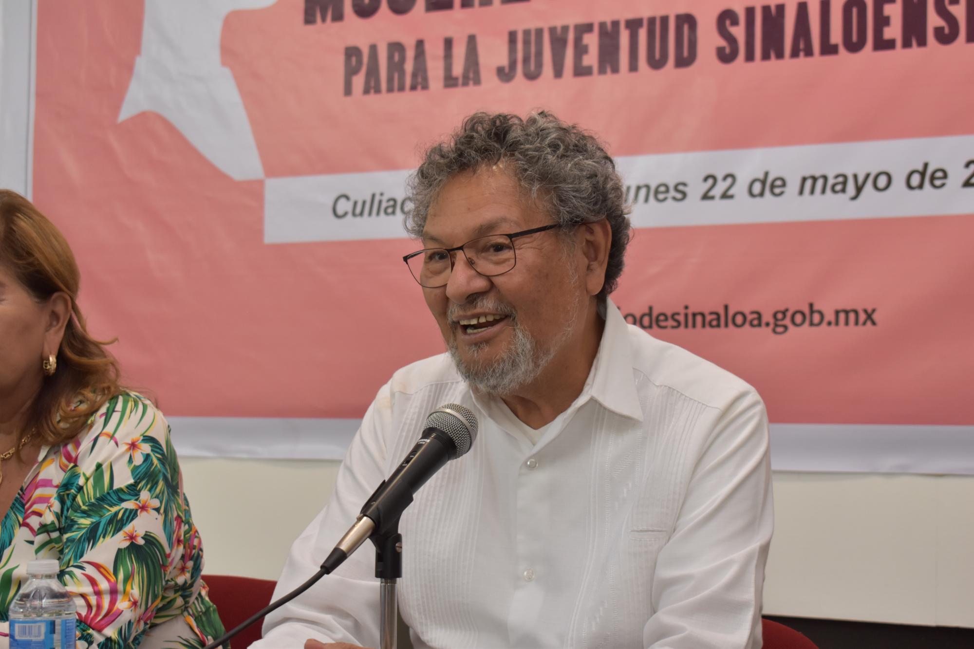 $!Premian a las ganadoras del concurso de ensayo sobre mujeres ejemplares