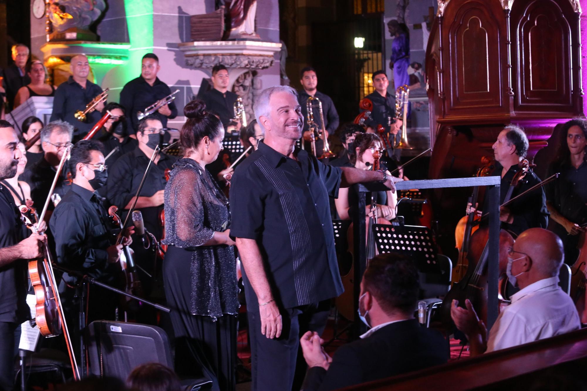 $!El maestro Enrique Patrón de Rueda dirigió el concierto “Réquiem de Mozart”, que se celebró en la Catedral Basílica de la Inmaculada Concepción.