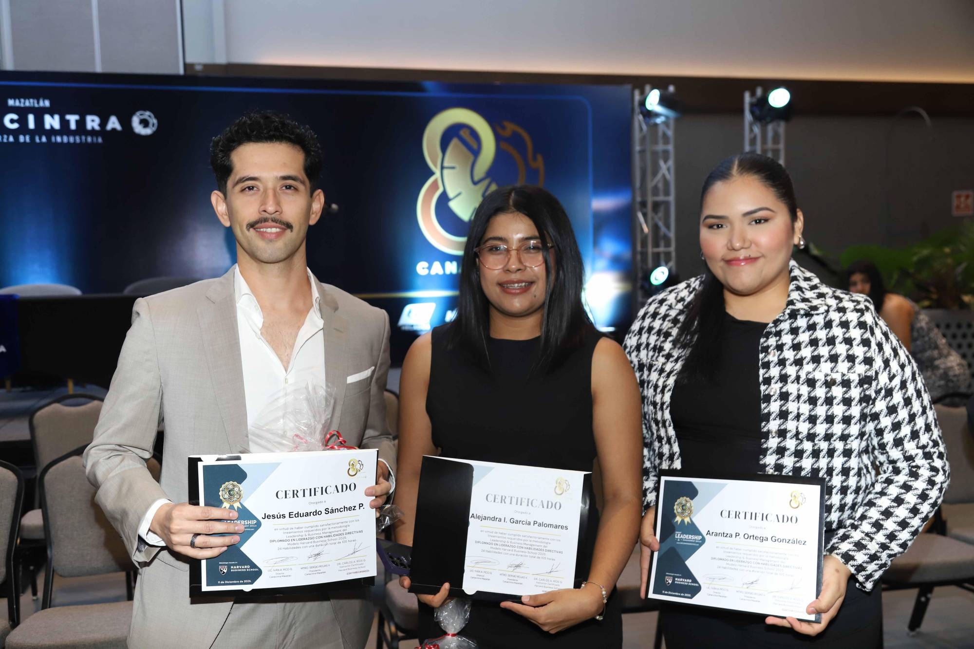 $!Jesús Eduardo Sánchez, Alejandra García y Arantza García.