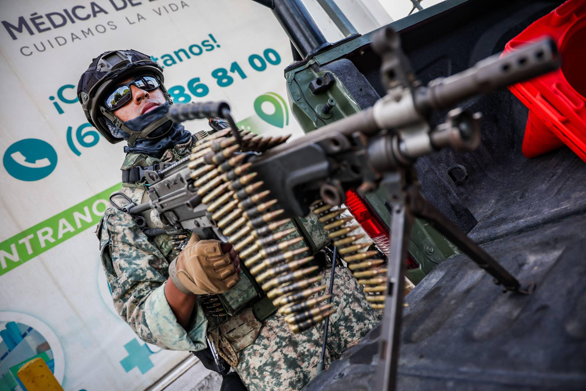 $!¿A quién cuidaban? Fuerzas especiales resguardaron hospital tras enfrentamiento entre policías en Culiacán