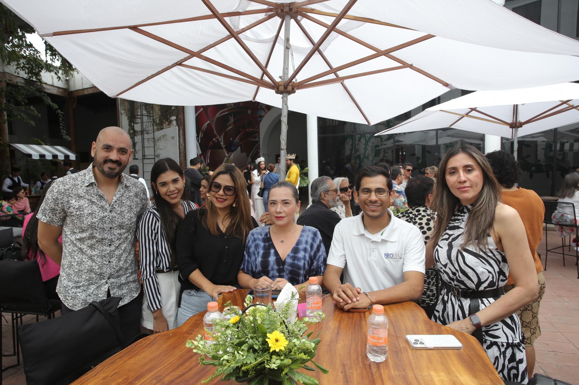 $!Iván Pico, Rosa Elena Álvarez, Dunia Ocegueda, Gaby Sánchez, Heriberto Benítez y Verónica Estrada.