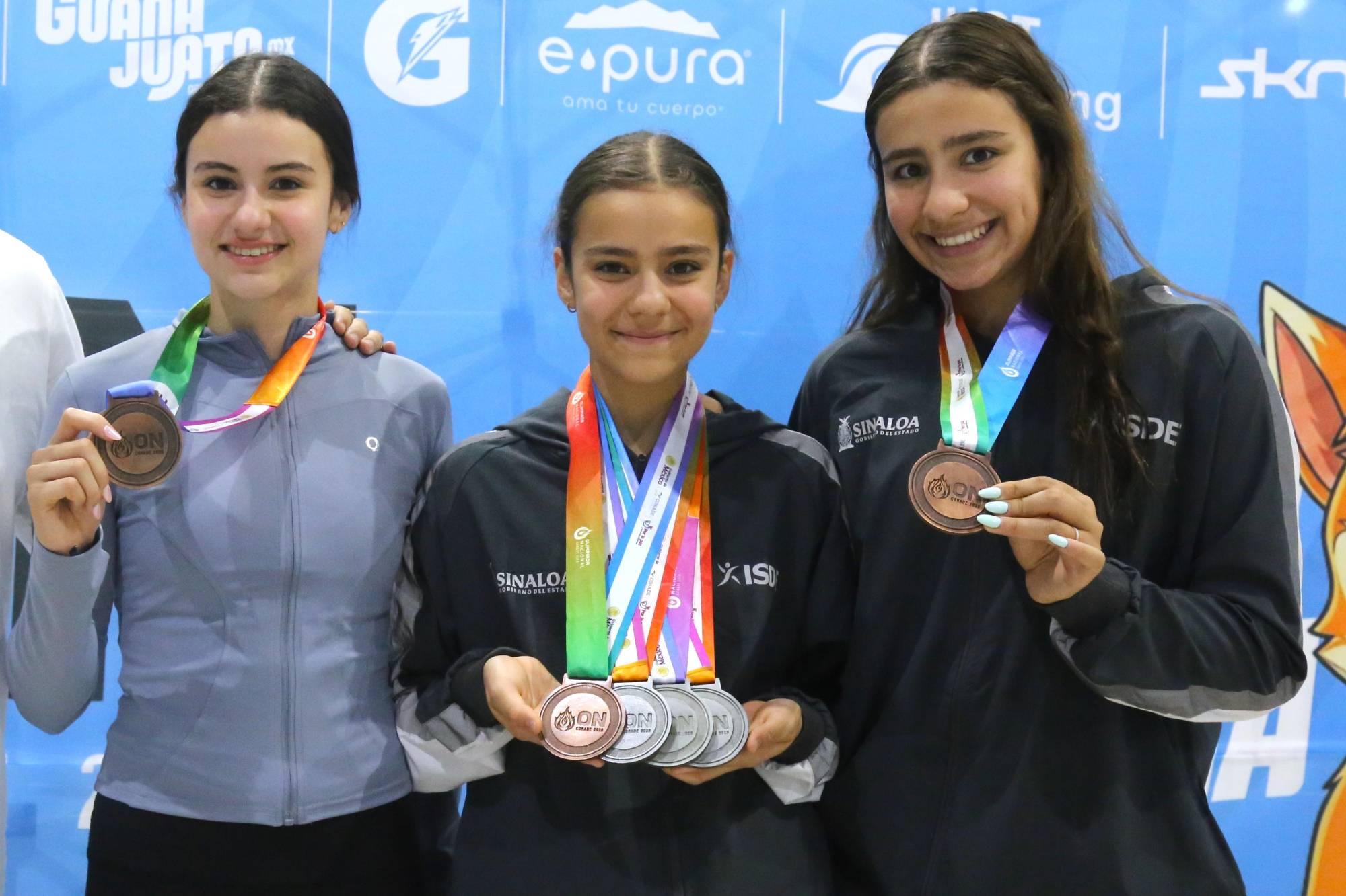 $!Hermanas Luna Casillas brillan y Sinaloa suma siete medallas en natación de la Olimpiada Nacional