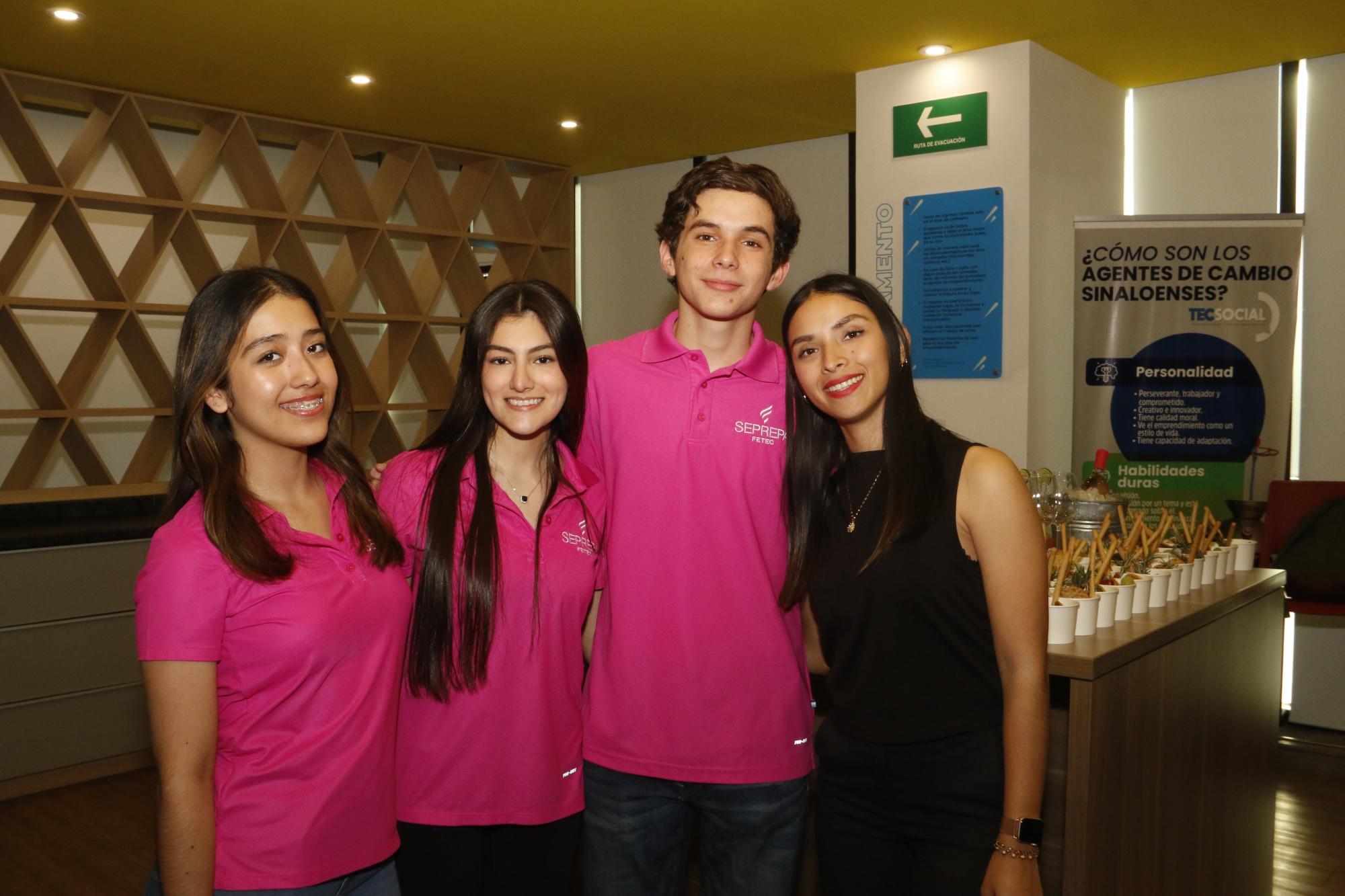 $!Isabella Reynoso, Marycruz Gastélum, Enrique Castro y Lulú Burgueño.