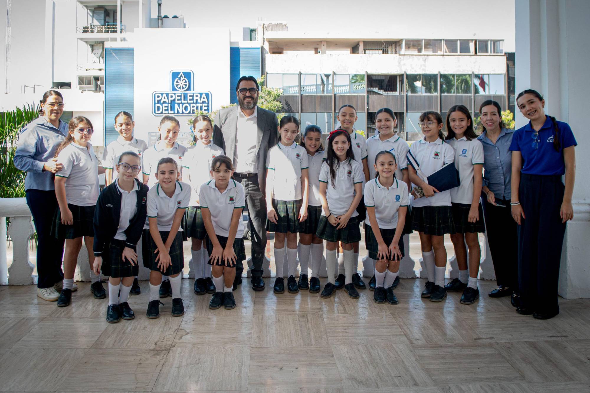 $!Llevan a alumnos al Palacio Municipal para que conozcan el Ayuntamiento de Culiacán