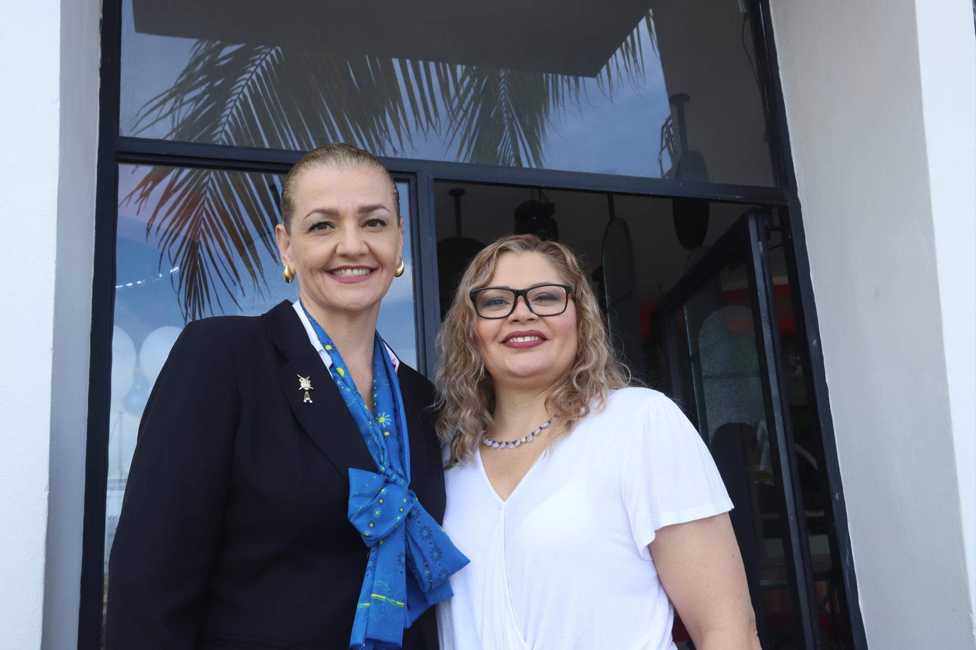 $!Vivian Troncoso y Claudia Patrón.