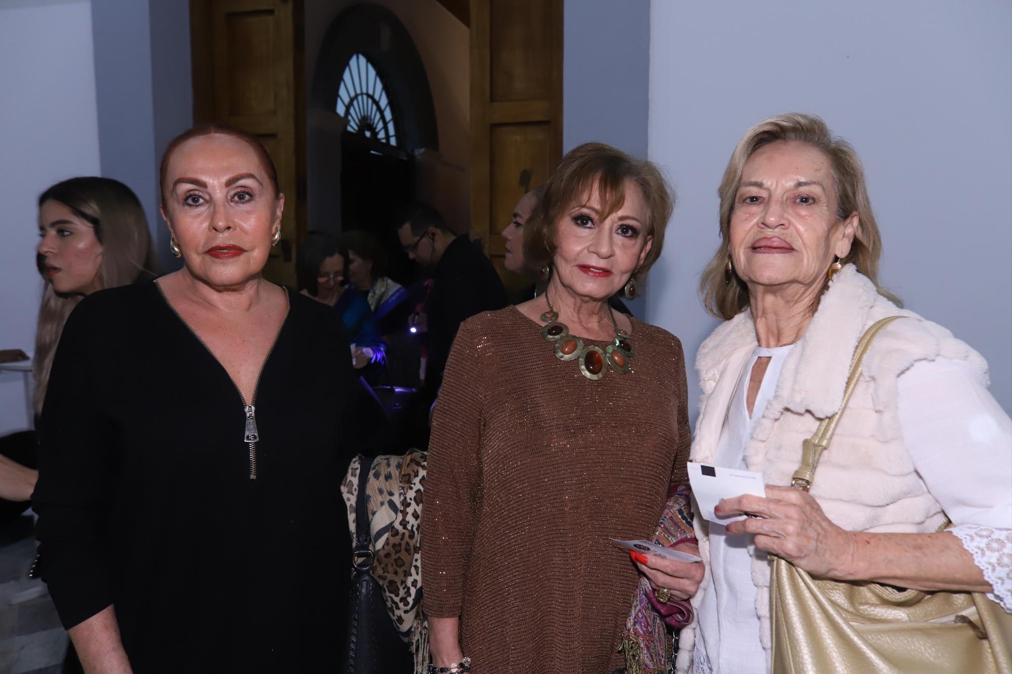 $!Güera Reyes de Puente, Rebeca de Hidalgo y Grimy Miller de Velarde.