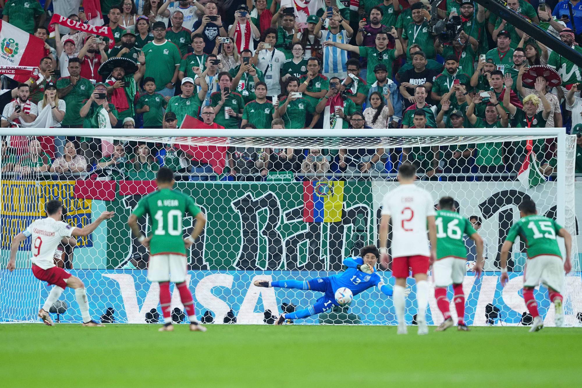 $!FIFA no reconoce a Memo Ochoa como mundialista de seis Copas del Mundo