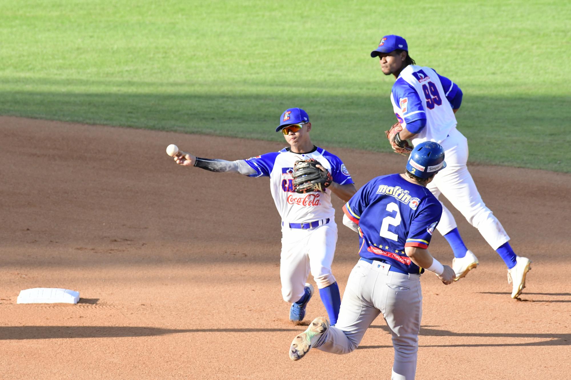 $!Colombia vapulea a Venezuela y avanza a la final de la Serie del Caribe