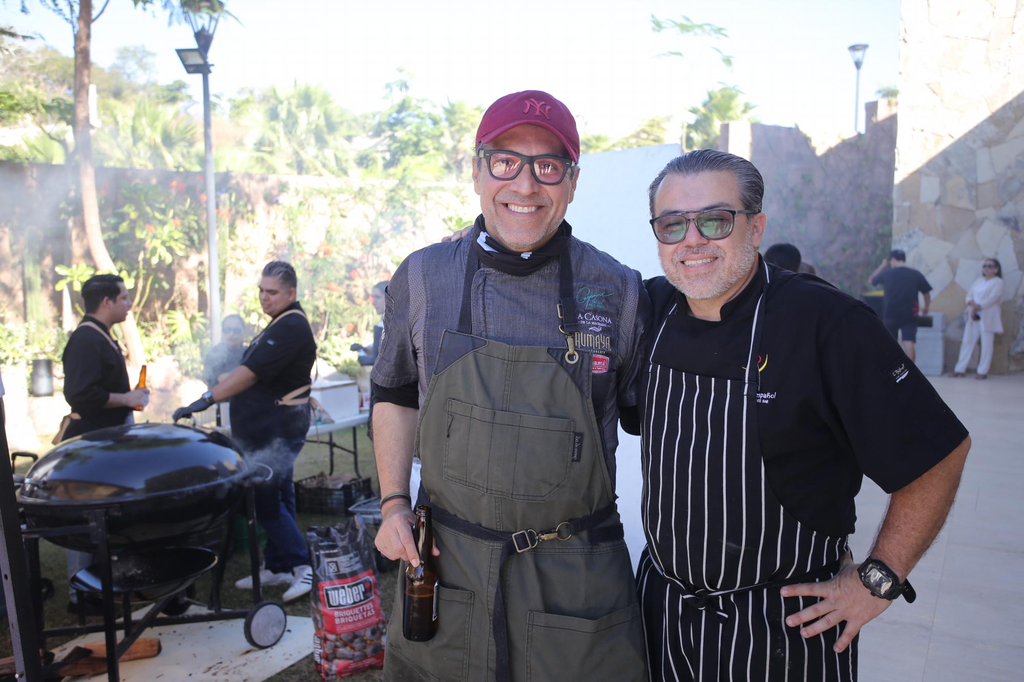 $!Los chefs Luis Osuna Vidaurri y Julián Portugal.
