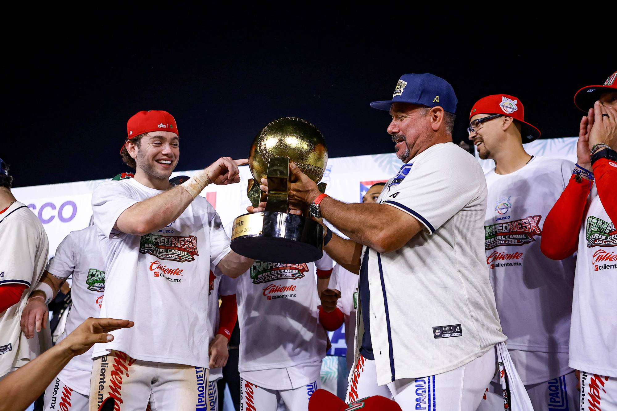 $!Benjamín Gil defiende a su hijo Mateo tras triunfo de Charros en la Serie del Caribe