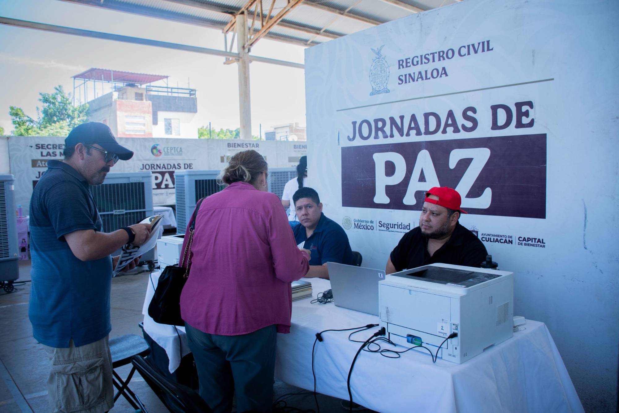 $!Llevan servicios gratuitos a familias de la Colonia Esthela Ortiz en Culiacán