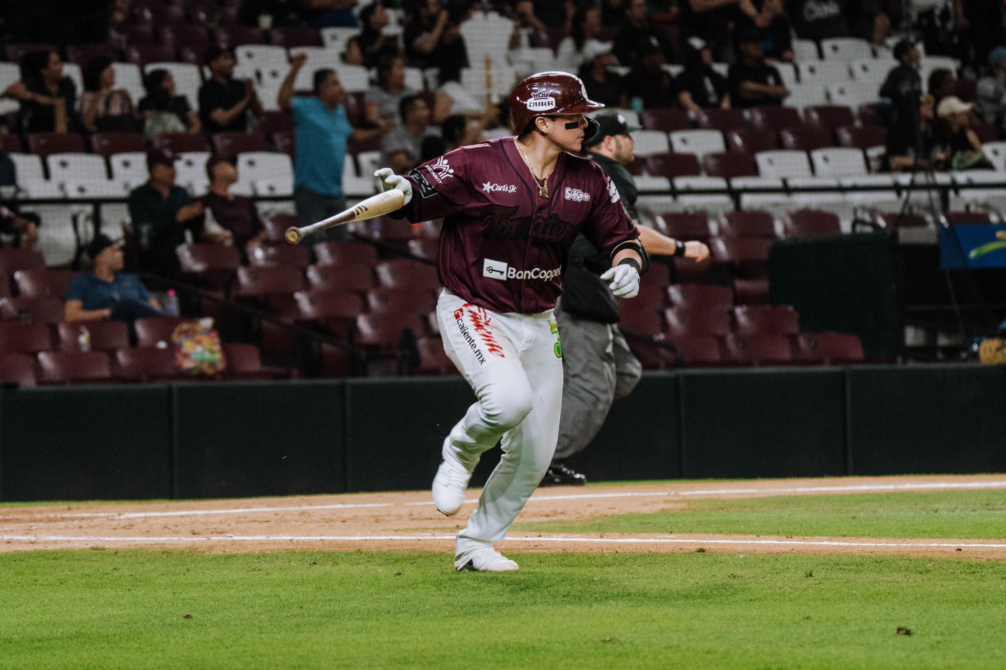 $!Tomateros de Culiacán amarra serie en casa ante Yaquis de Ciudad Obregón