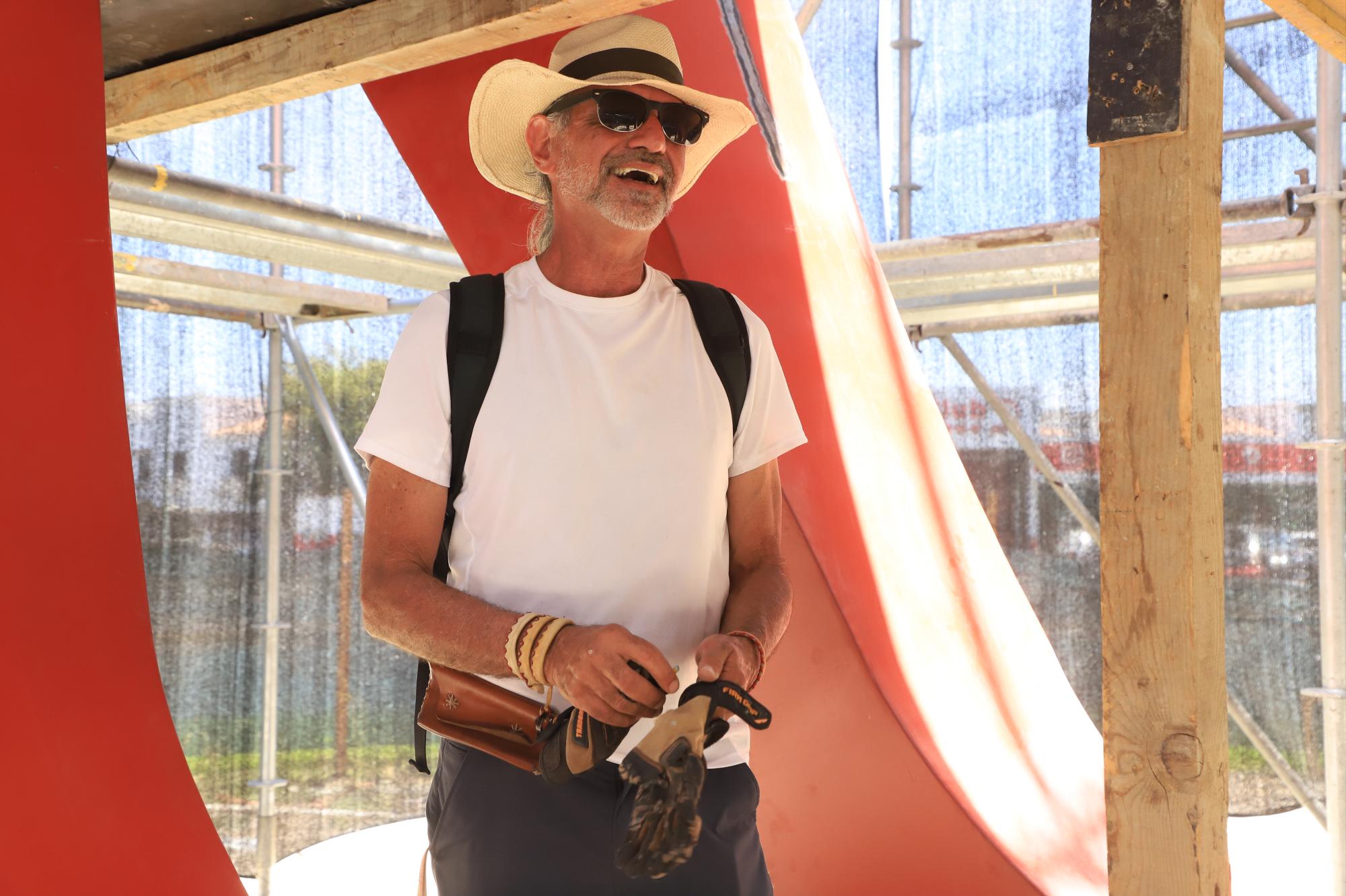 $!Para el escultor fue muy satisfactorio realizar este proyecto.