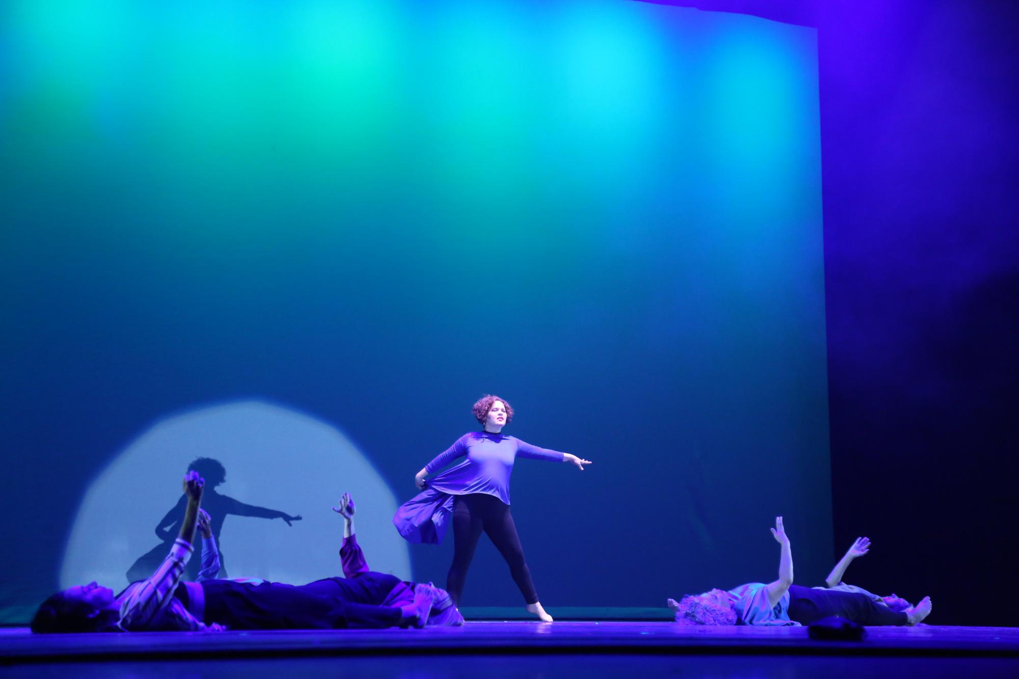 $!Georgina Martínez participó con una coreografía.