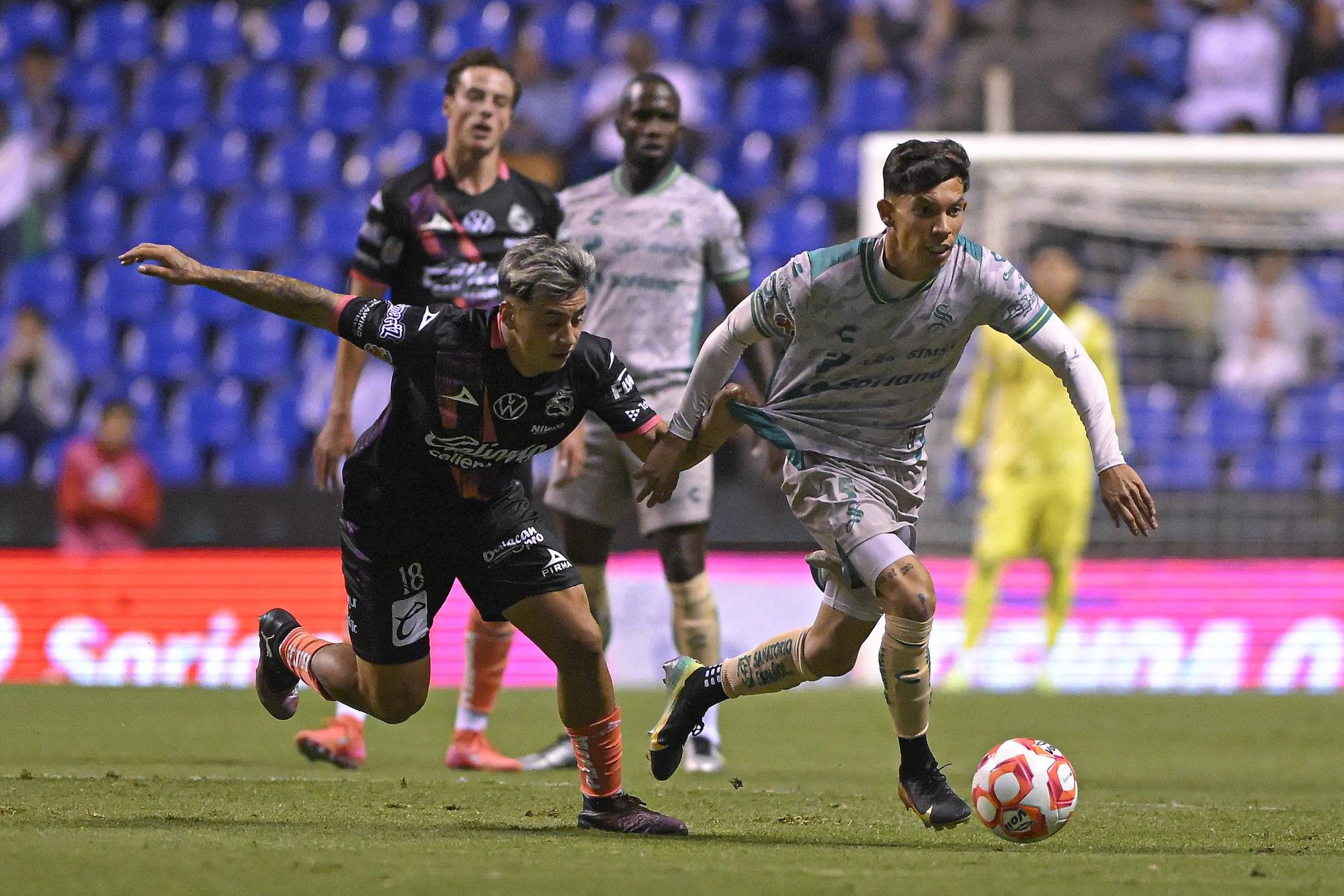 $!Puebla suma sus primeras unidades tras vencer a Santos