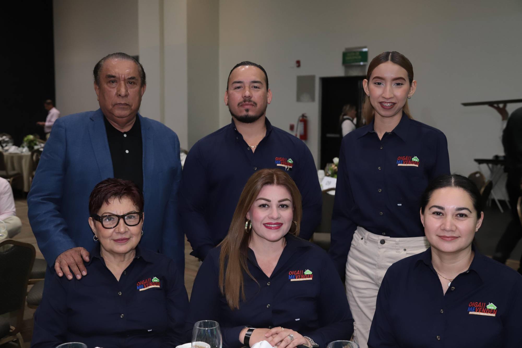 $!Antonio Múñoz, Miguel Yeinsen, Karla Rueda, Bertha Alicia de Múñoz, Gabriela Nieto y Nicole Hudson.