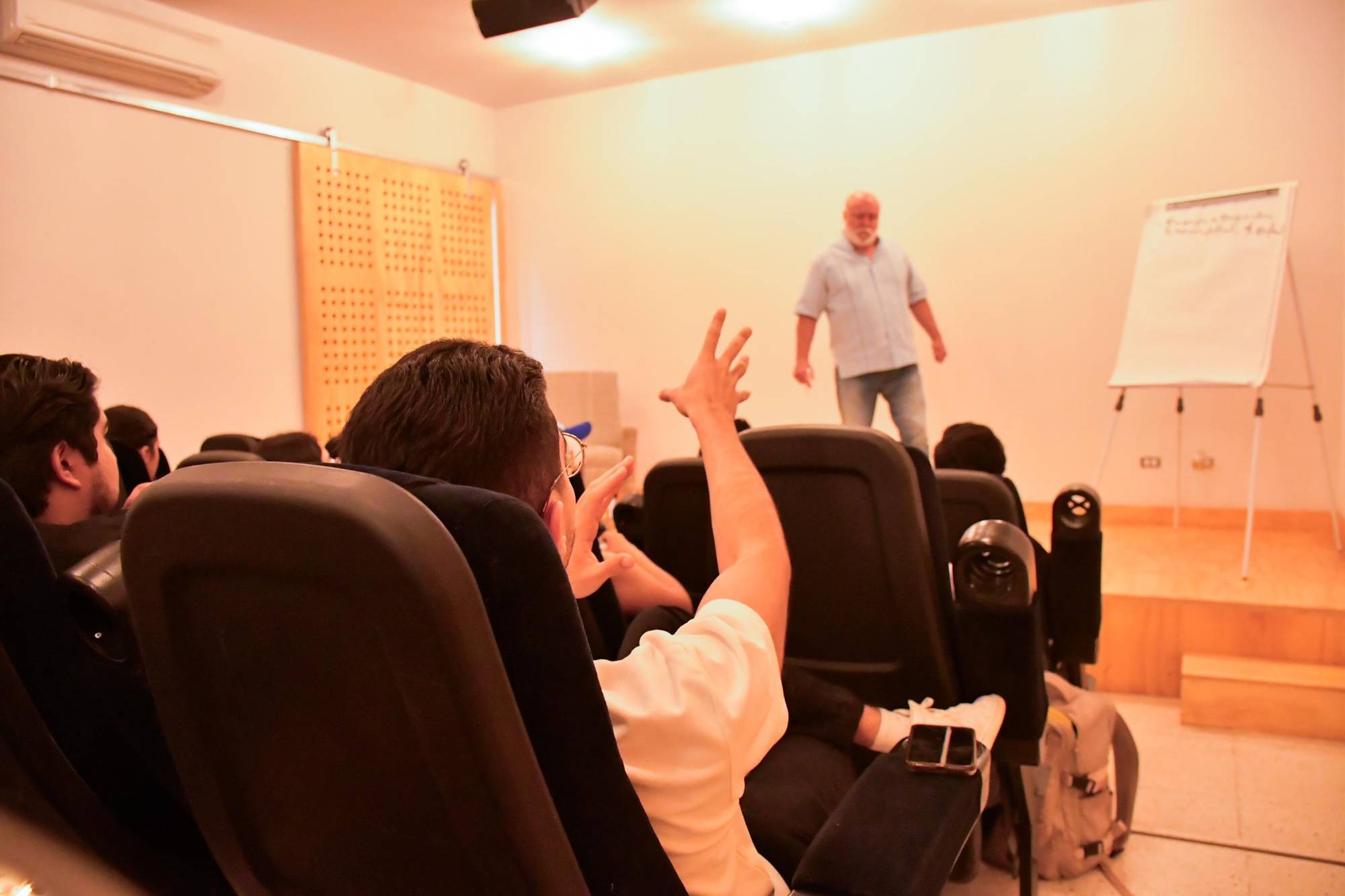 $!Lo que vale la pena siempre costará trabajo y tiempo, dice Manuel Clouthier a jóvenes emprendedores