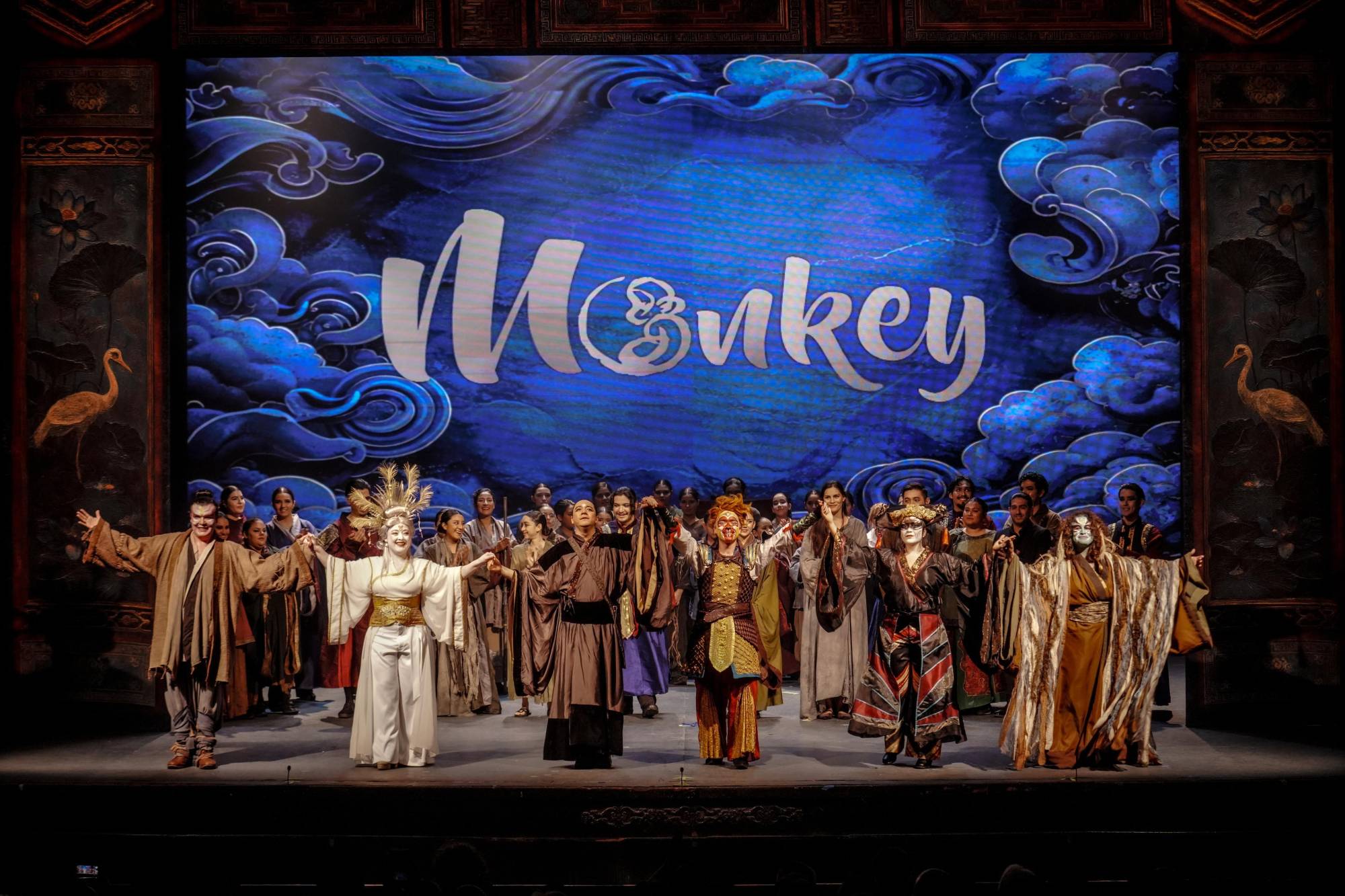 $!Con una ópera fuera de lo tradicional, cautiva ‘Monkey’ al publico mazatleco