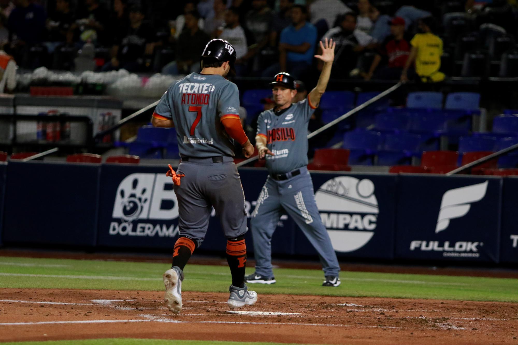 $!Naranjeros inicia serie de gira con victoria sobre Sultanes