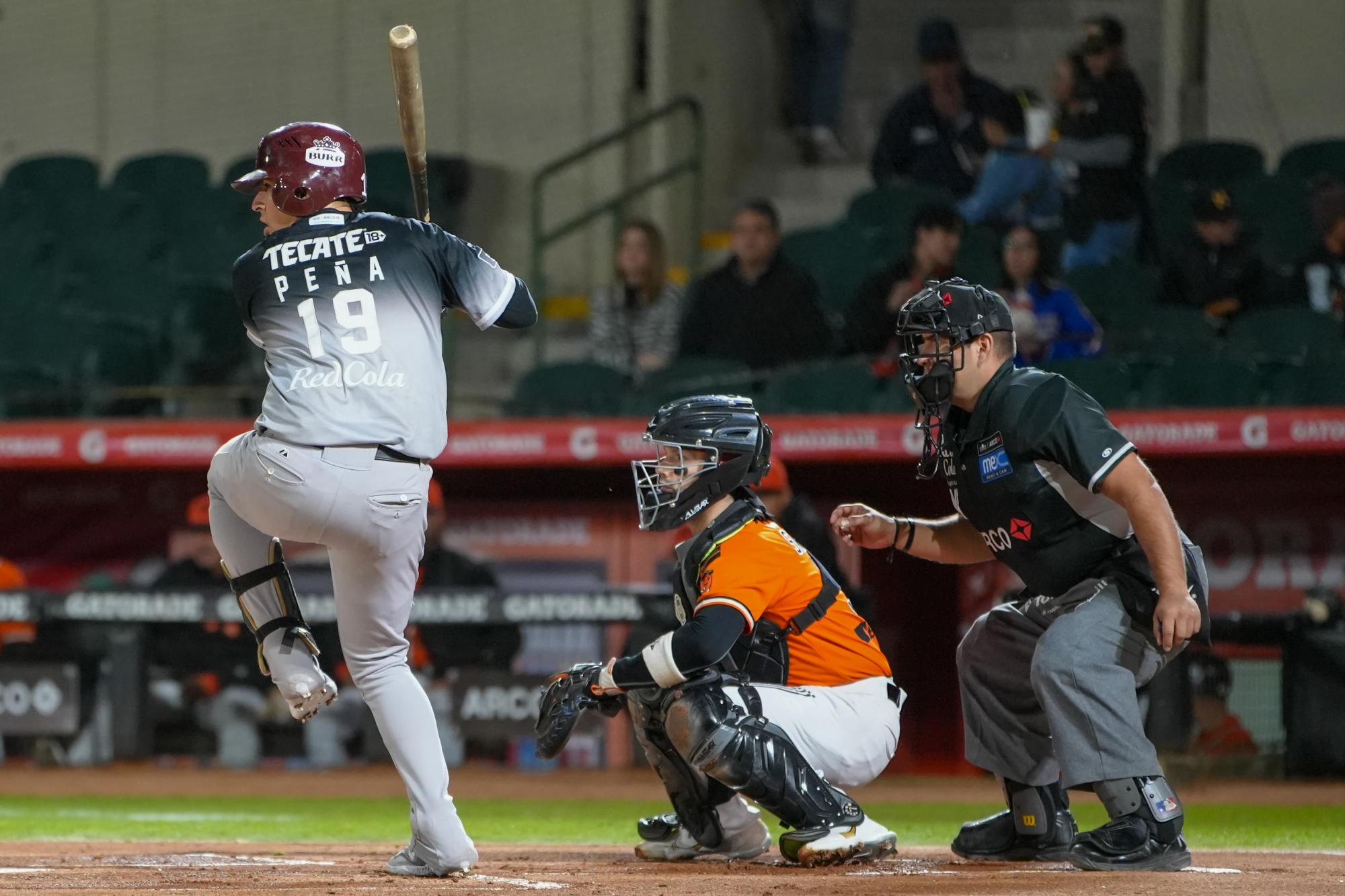 $!Tomateros de Culiacán da pelea, pero al final cae ante Naranjeros de Hermosillo