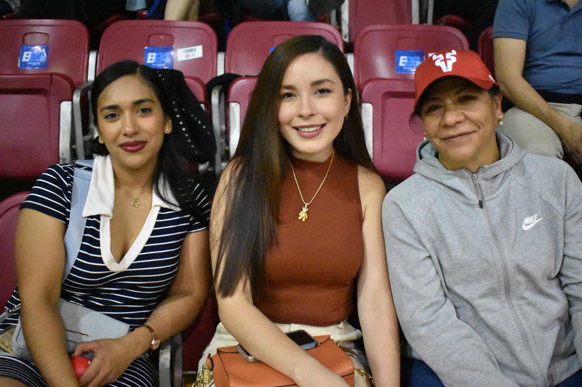 $!Nelly Peña, Dania Román y Griselda Cenobio.