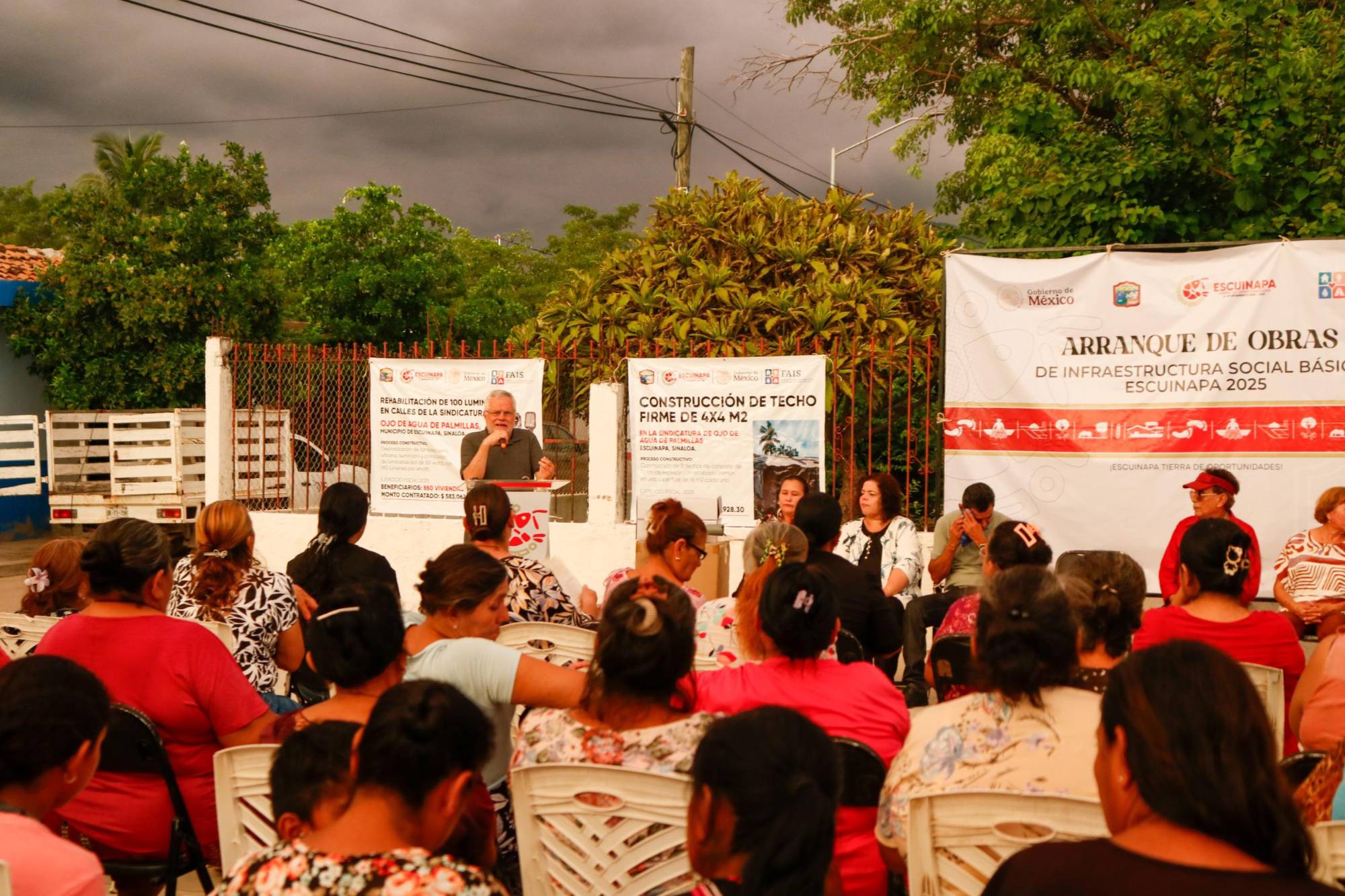 $!Arrancan obras en Ojo de Agua de Palmillas; luminarias y techos firmes beneficiarán a más de 550 hogares