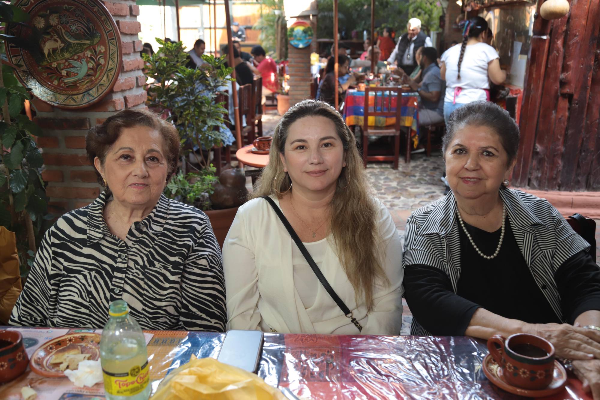 $!Fernanda de Vidaurri, Evangelina Lizárraga y Beatriz Zúñiga.