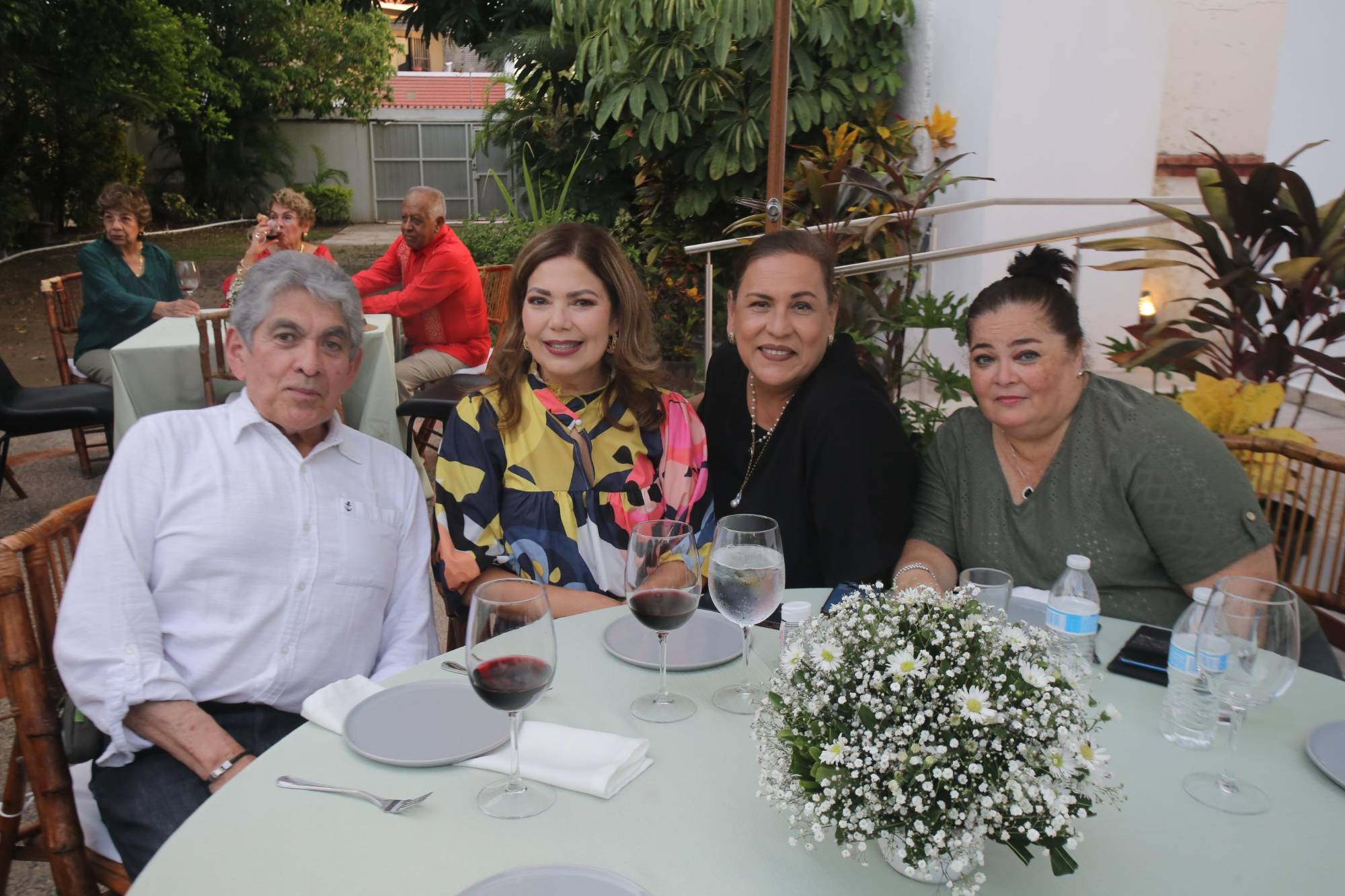 $!José de Jesús Valencia, Elizabeth Peraza, Araceli Ramírez, Olivia Ramírez y Libia Reynosa.