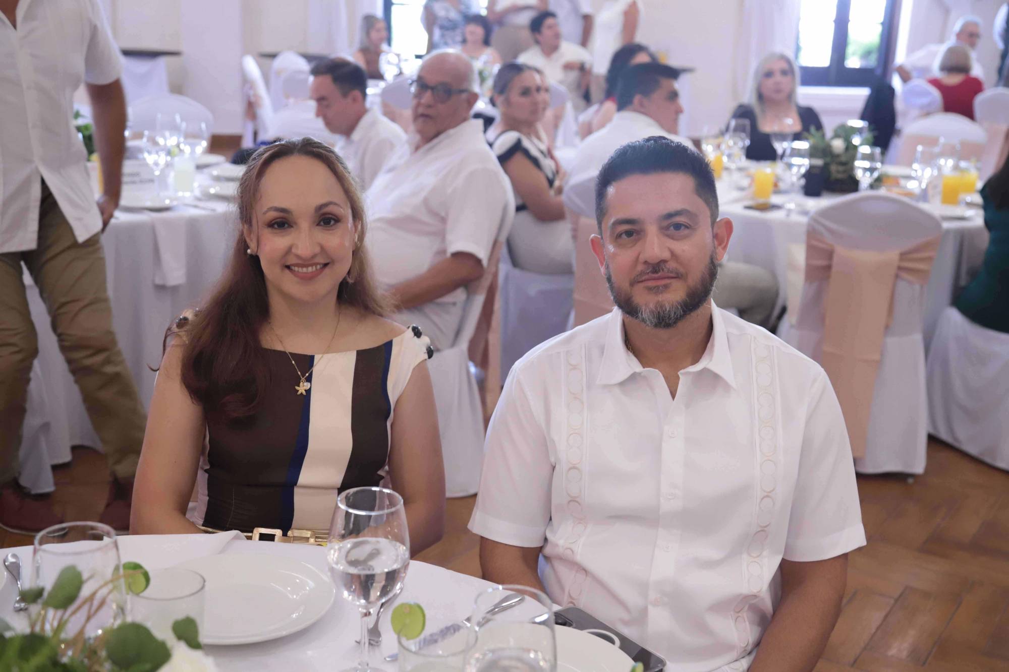 $!Geovanna Carrasco y Guillermo Hernández.