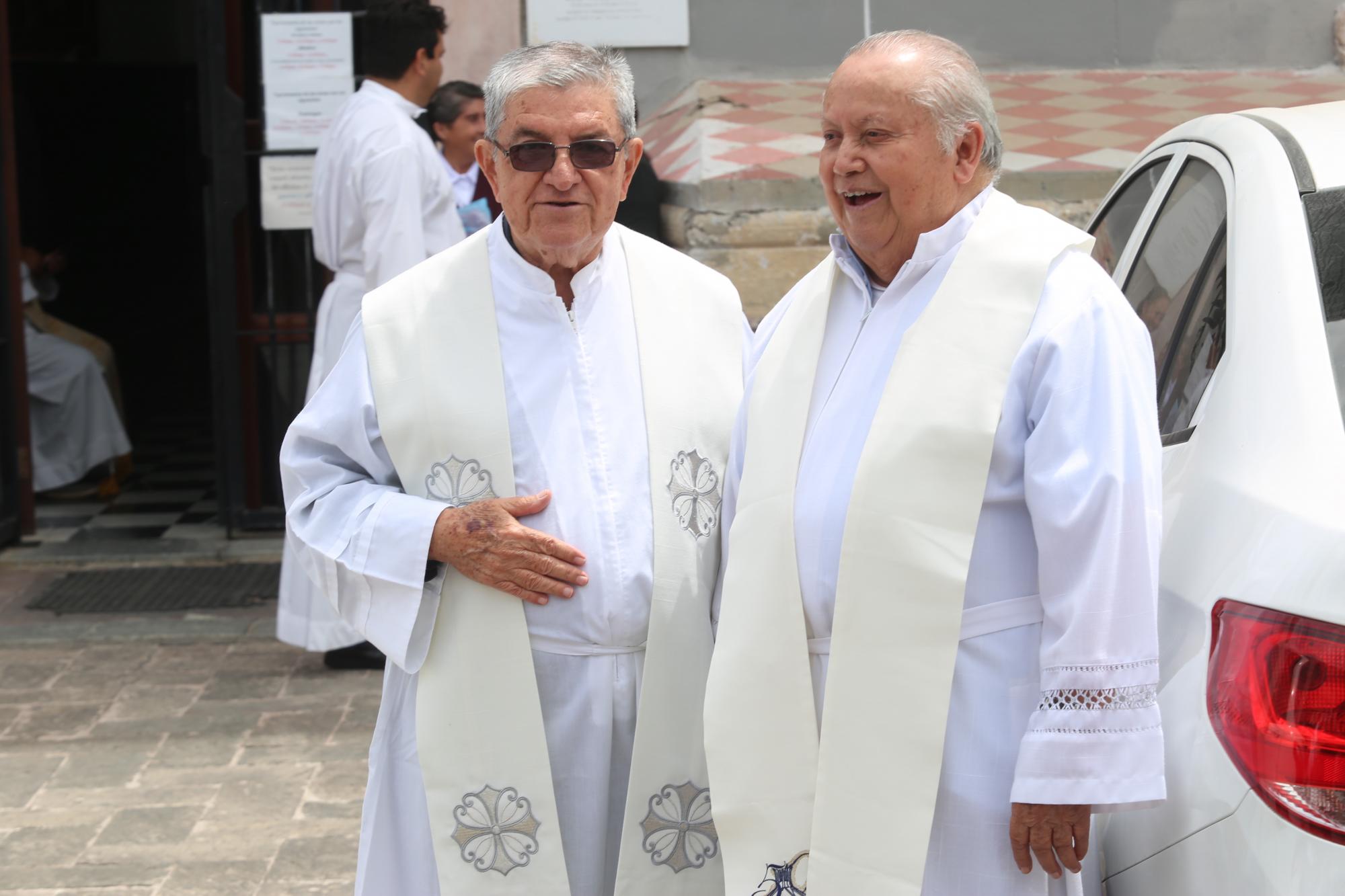 $!Padres Carlos Sahagún Cortés y Tomás Meza Guzmán.