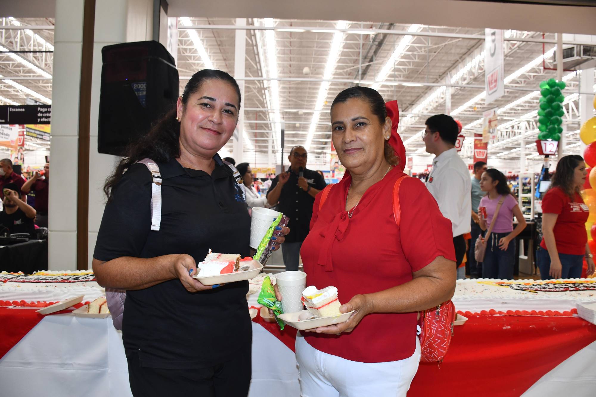 $!Nancy Melesio y Maribel Ortiz.