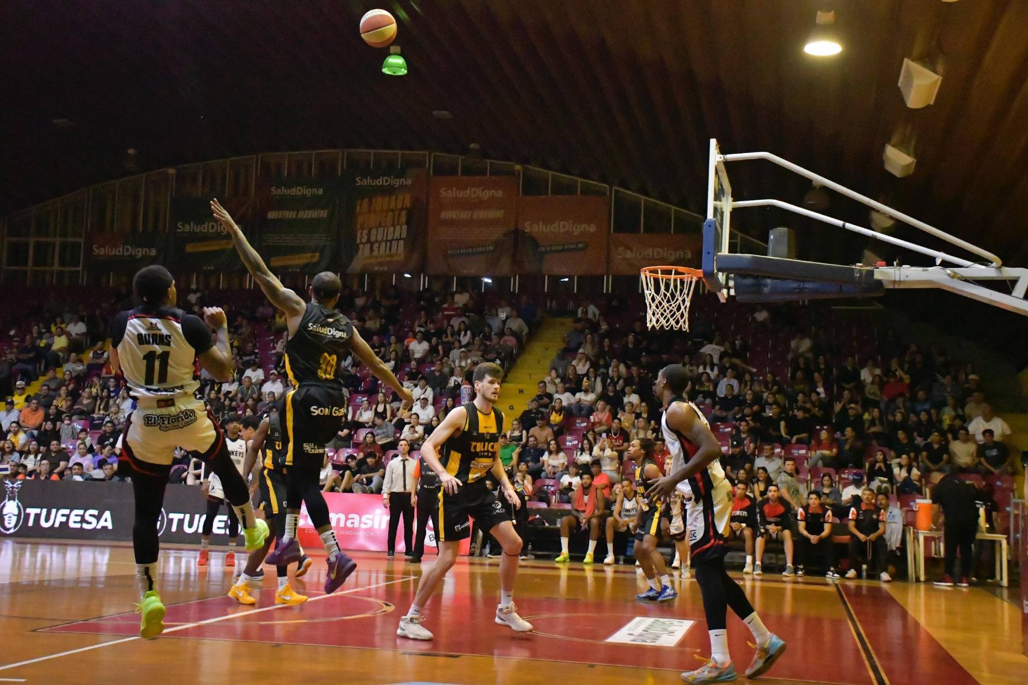 $!Caballeros impone su ley en casa y vence a Zonkeys