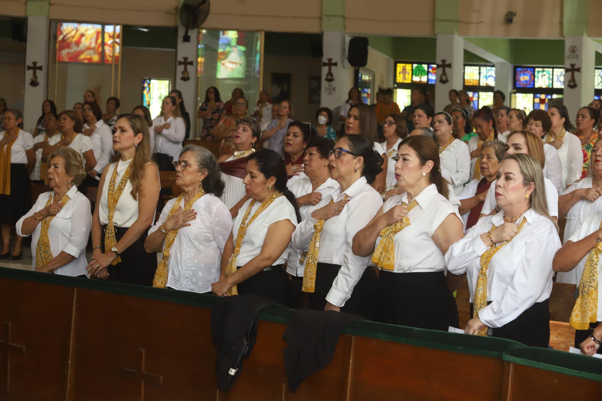 $!Las damas de ANSPAC Mazatlán dan gracias a Dios por culminar el ciclo escolar 2024-2025.
