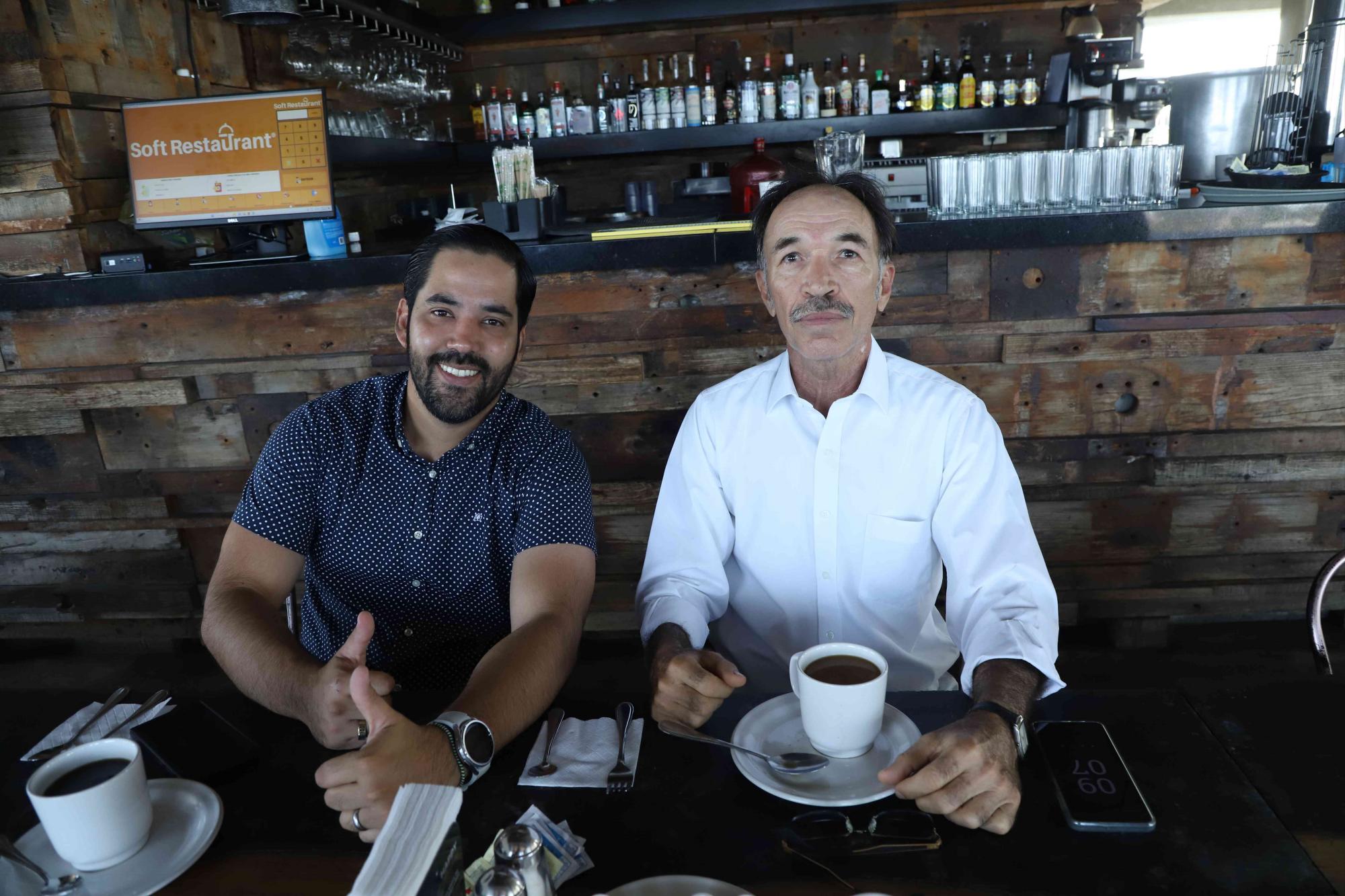 $!Luis Alberto Bernal Valdez y Víctor Manuel Villela.