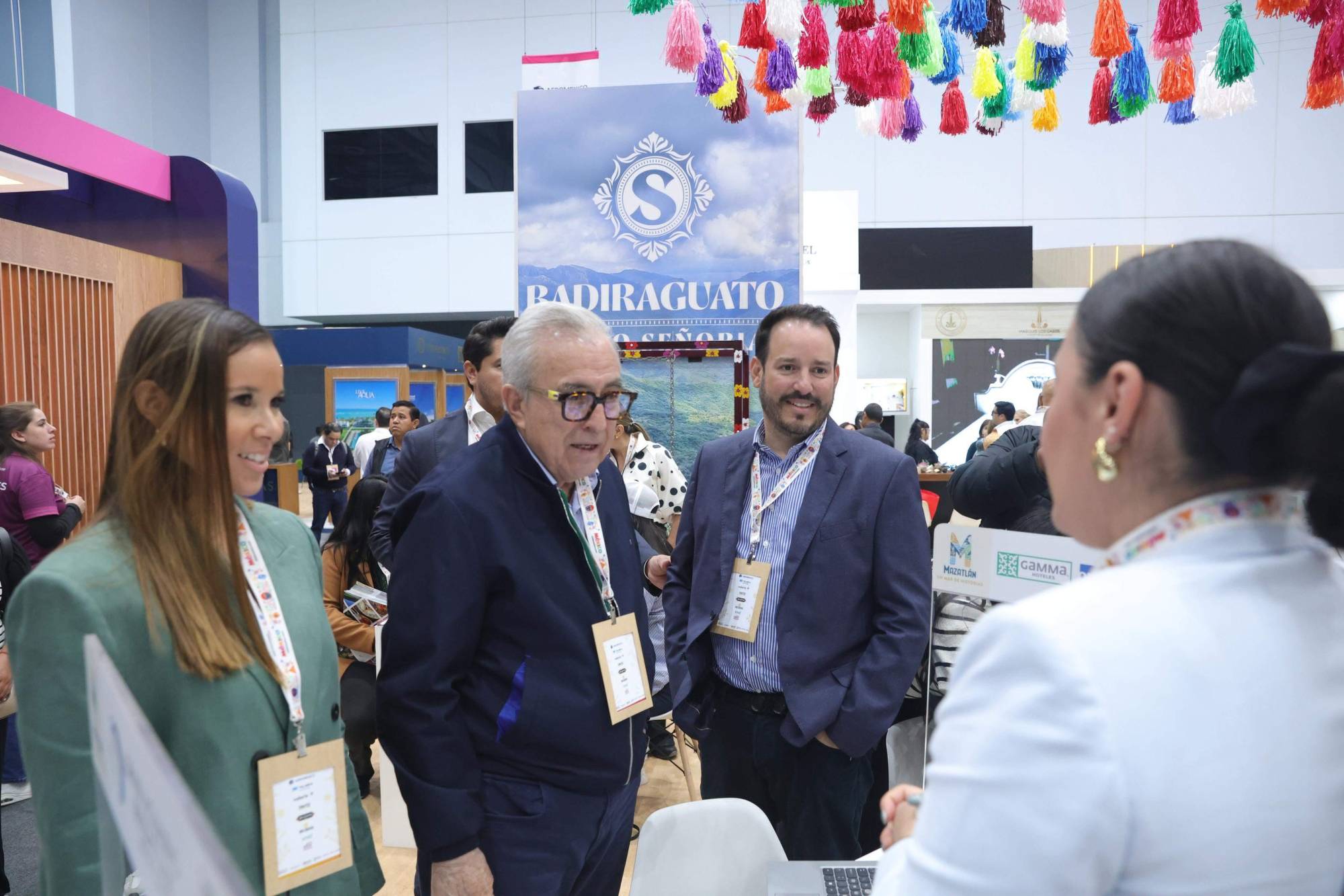 $!Presenta Rocha proyecto de Centro de Convenciones de Culiacán en el Tianguis Turístico 2025