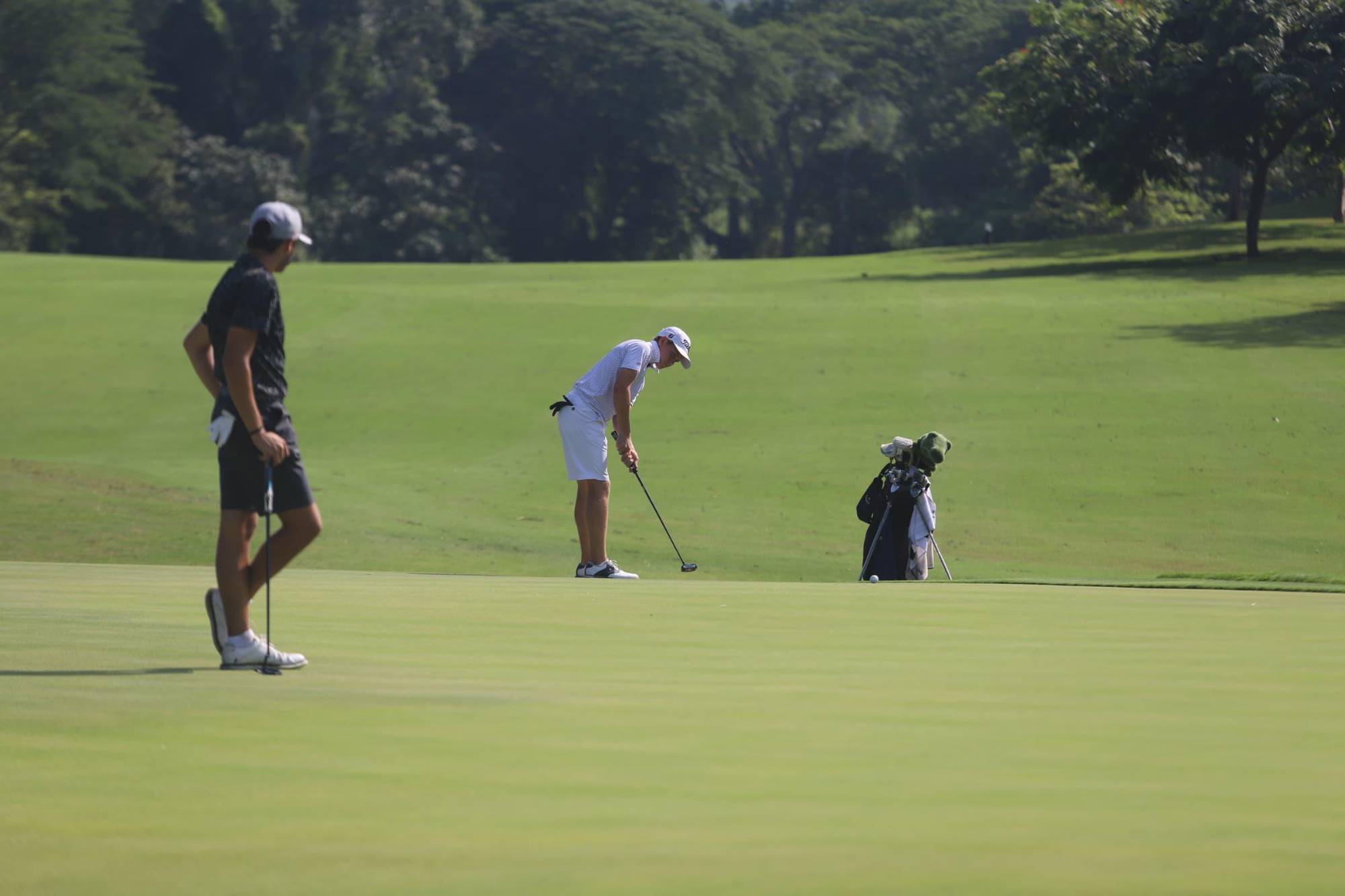 $!Se mantienen sinaloenses en la pelea en golf de la Olimpiada Nacional 2025