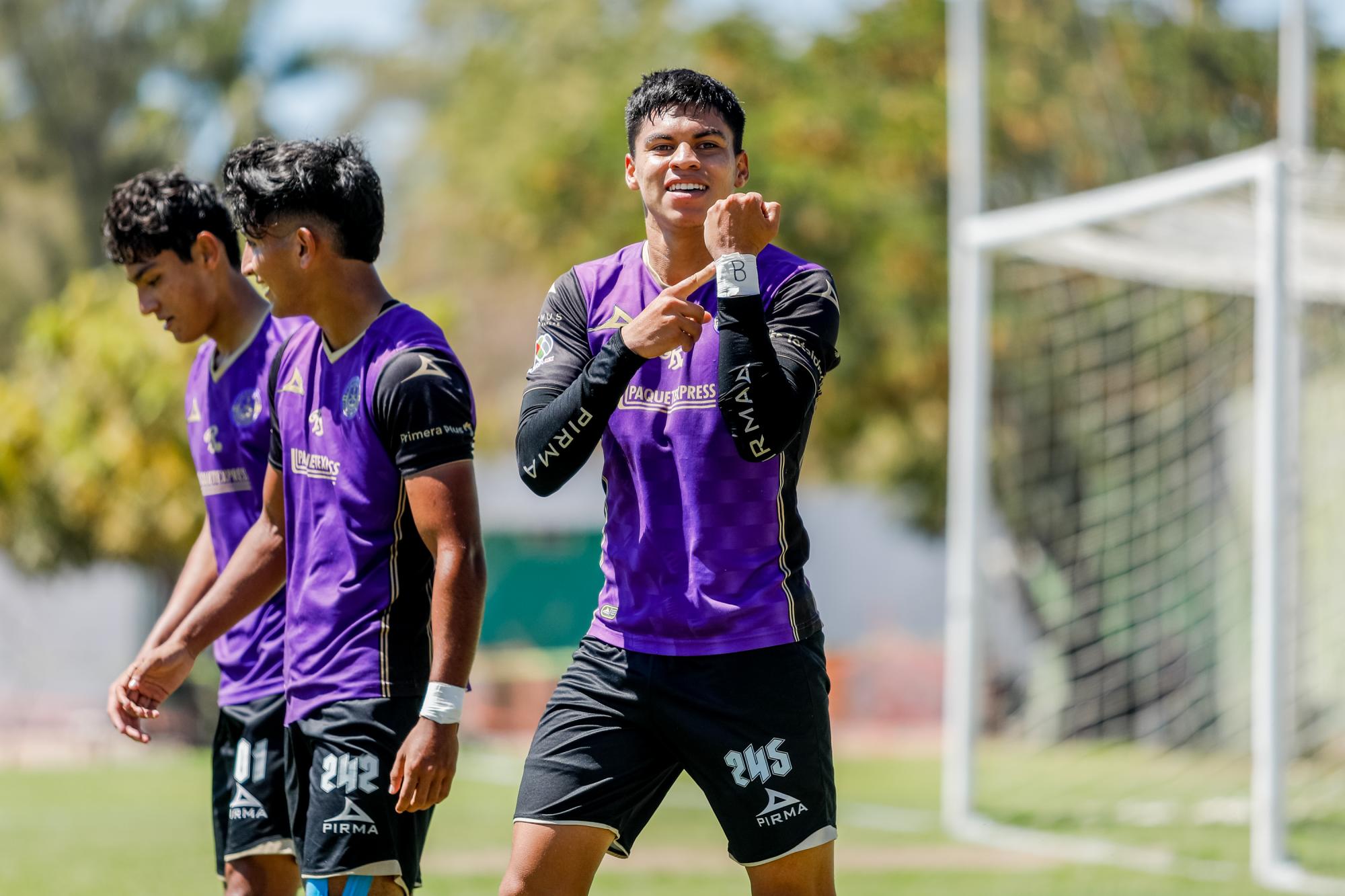 $!Juveniles de Mazatlán FC rescatan apenas un punto ante Necaxa