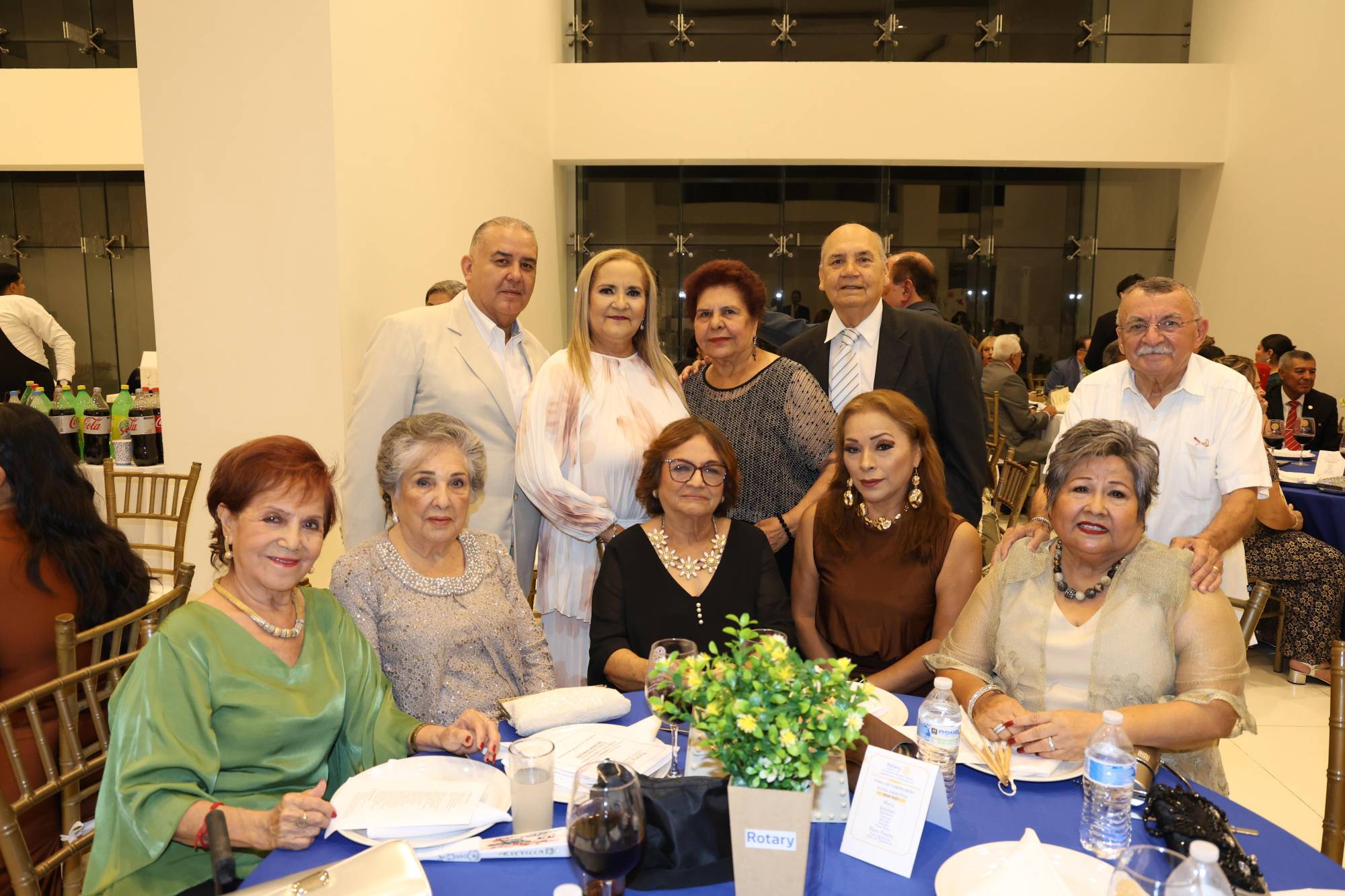 $!Mauricio Villalpando, Doris Osuna, Rosina de Valdez, Pablo Valdez, Alejandro Vizcarra, Olivia Alvarado, Bertha de Durán, Josefina Valdez, Magdalena Peredo y Lupita de Vizcarra.