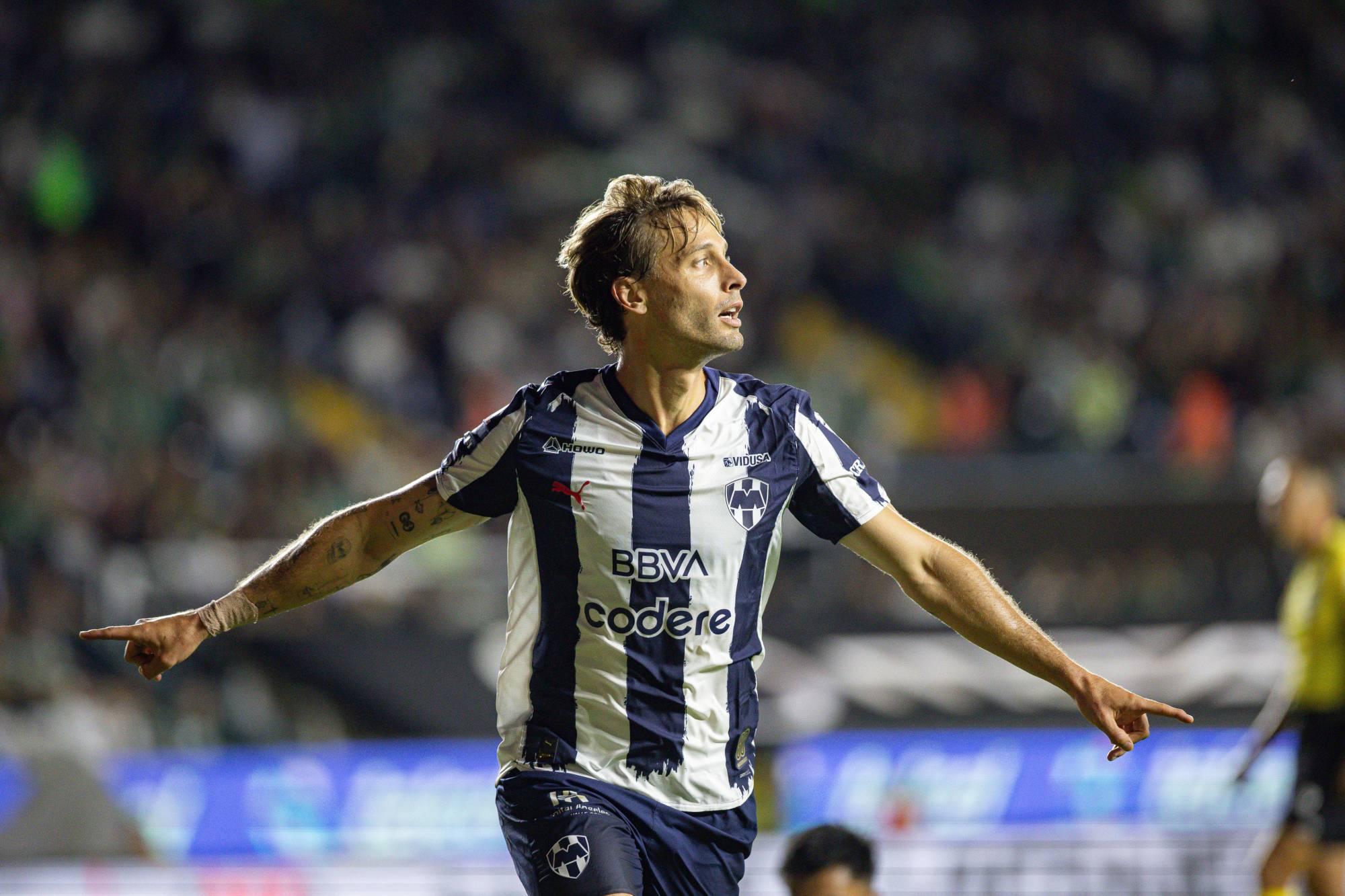 $!Rayados aprovechó errores de León y se une a los líderes