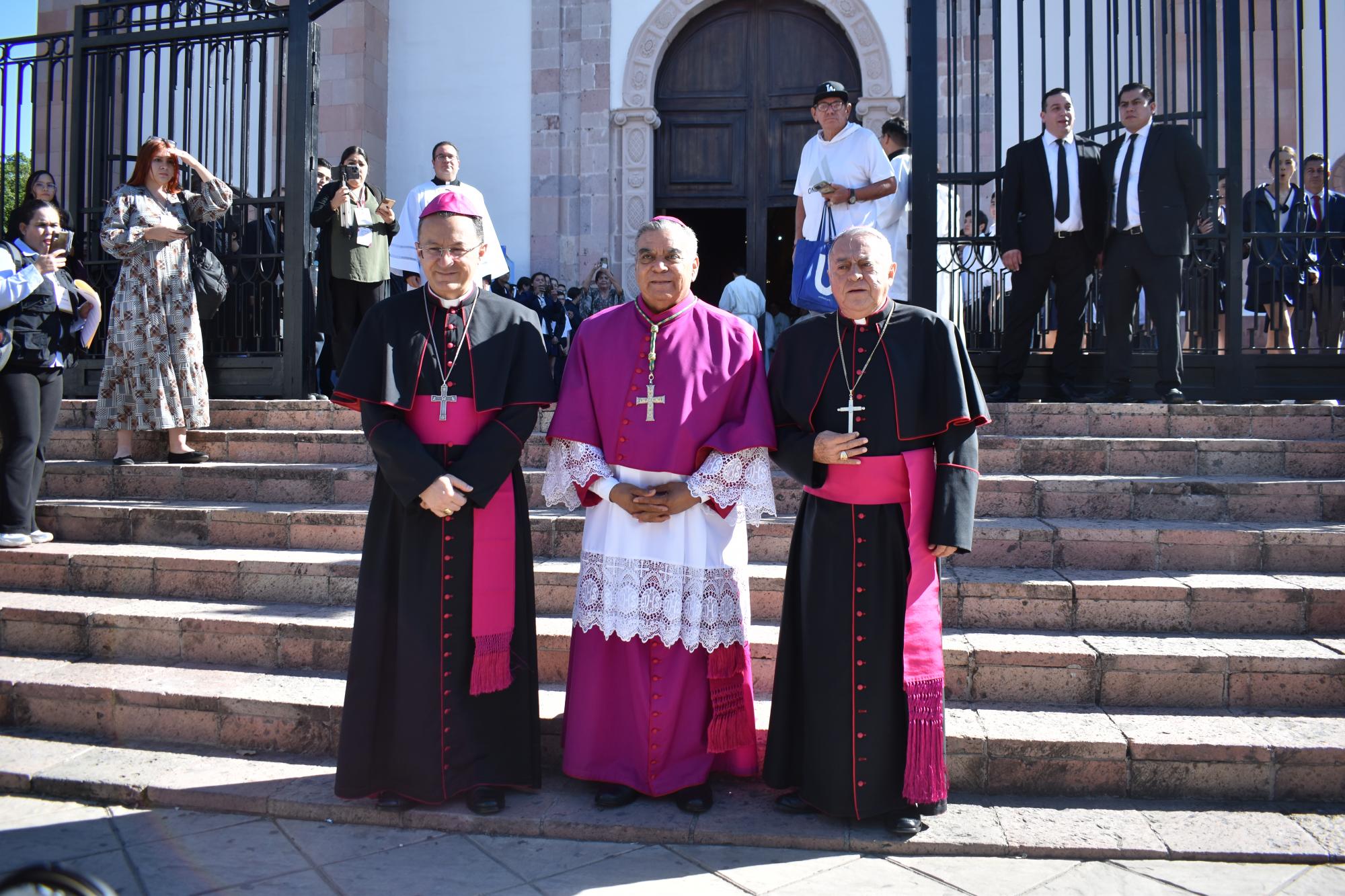 $!El Nuncio Apostólico Joseph Spiteri, Monseñor Jesús José Herrera Quiñónez y Monseñor Jonás Guerrero Corona.