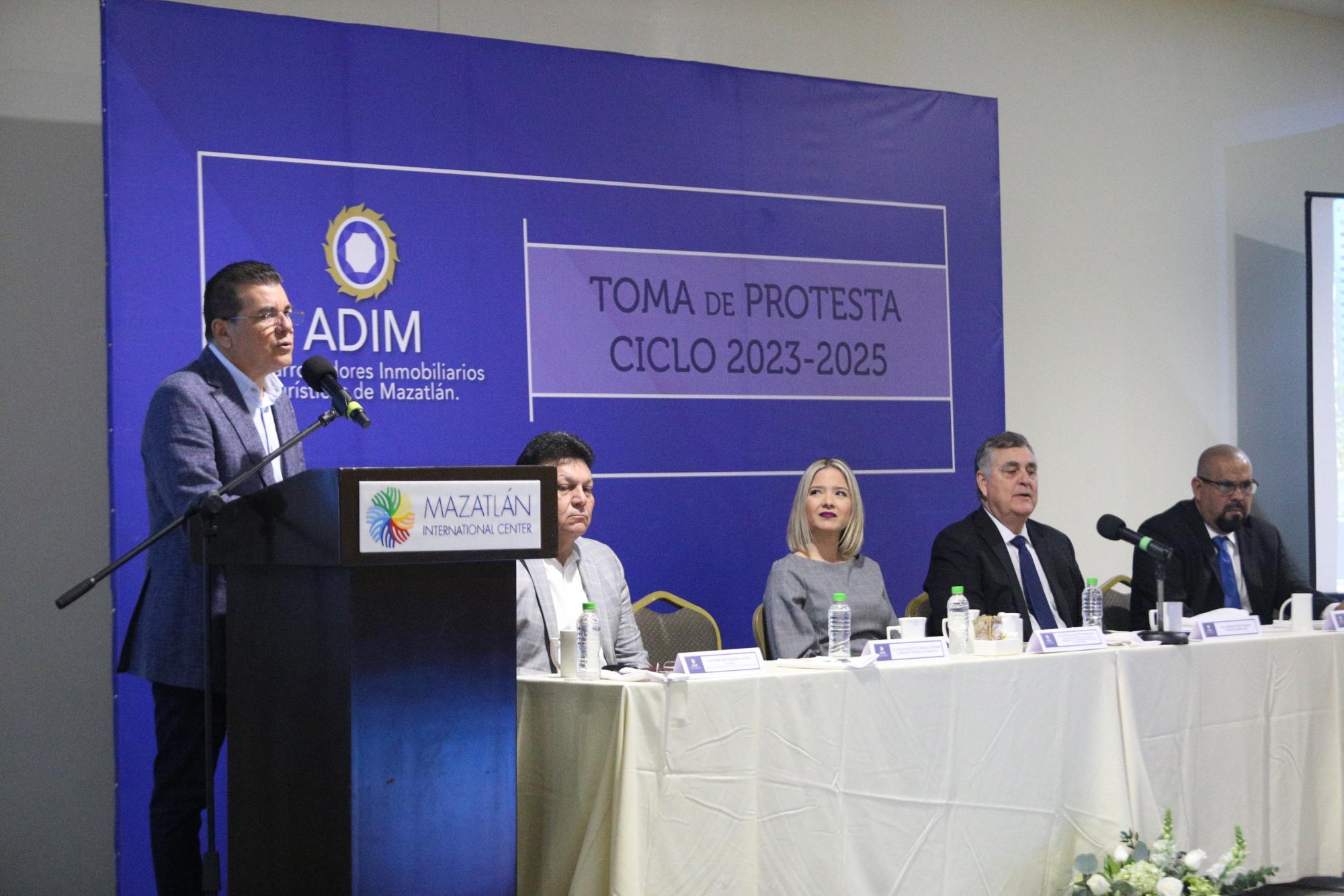 $!El Alcalde Édgar González fue invitado especial a la ceremonia.