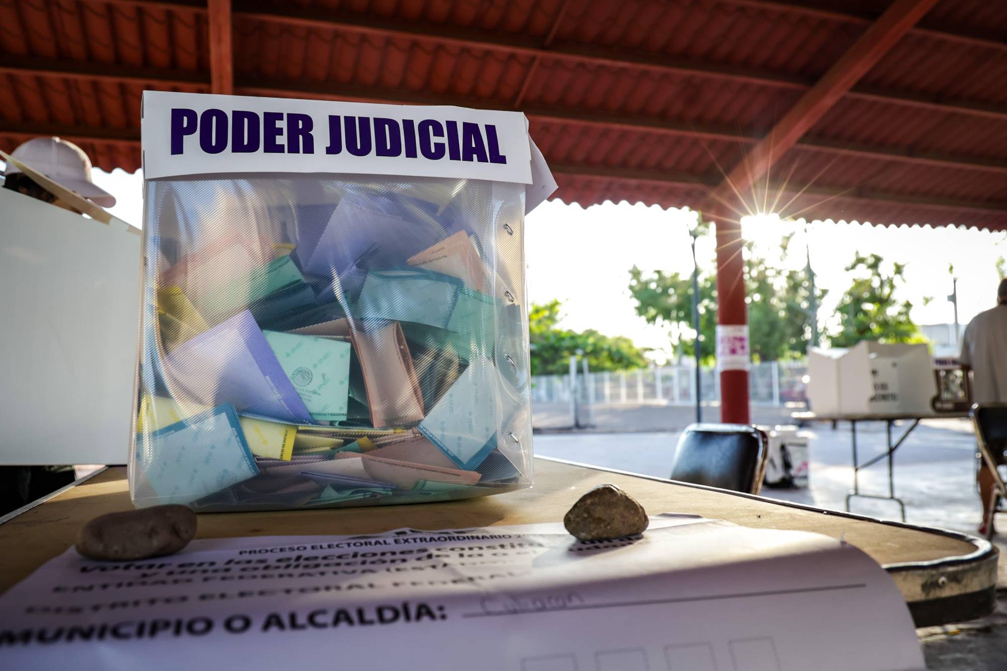 $!Poca afluencia, retrasos, confusión y acordeones, así transcurrió en Sinaloa primer elección del PJF