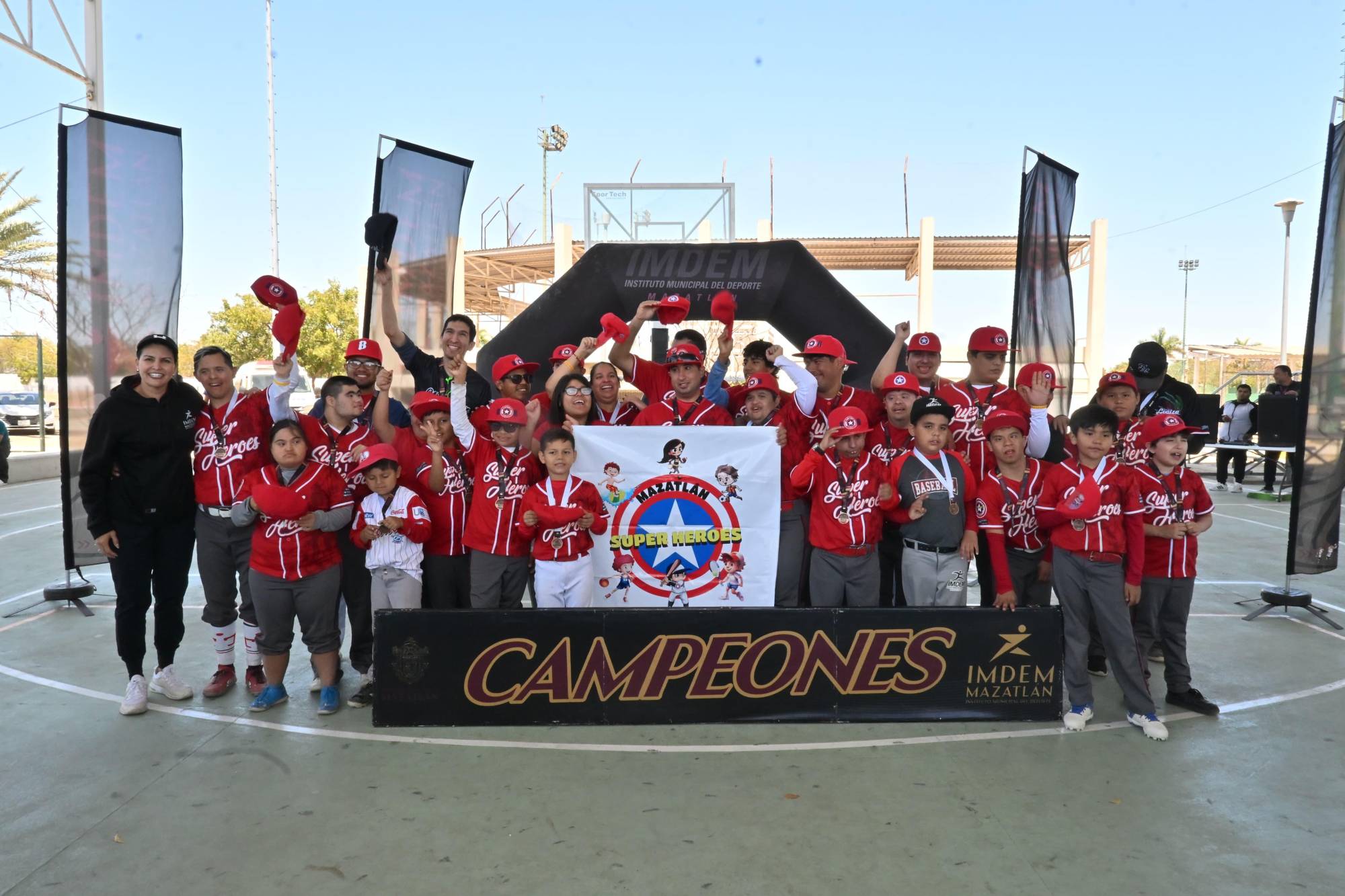$!Sigue repartiendo felicidad el Torneo Súper Héroes de Beisbol Adaptado