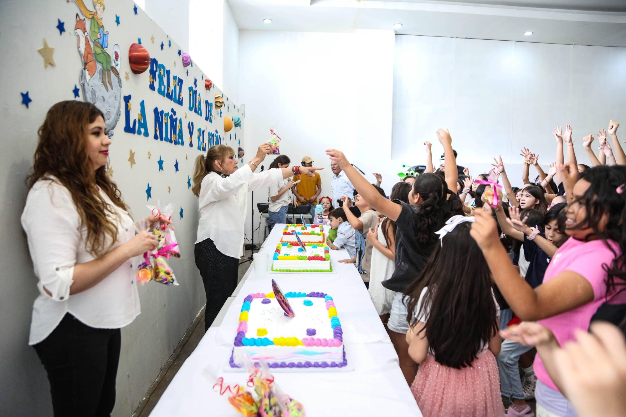 $!La jornada concluyó con la tradicional partida de pastel